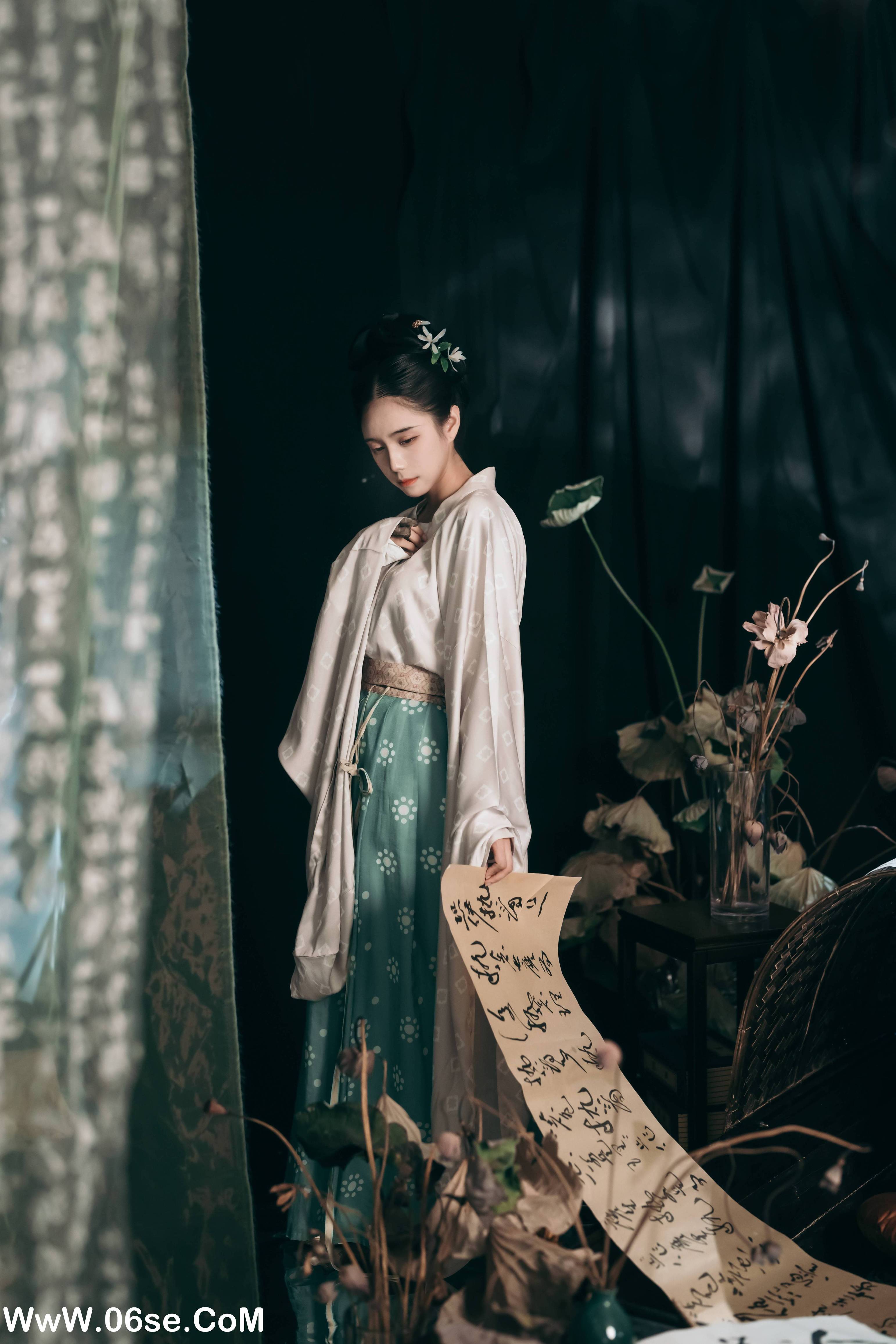 图片[17]-[YITUYU艺图语]2022.10.11 行香子 贰加六[31+1P／138MB]-六色网