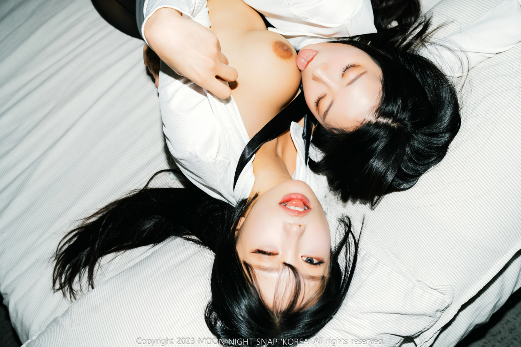 Mona 모나, Jucy 쥬시, Moon Night Snap “Stick” Set.01 36