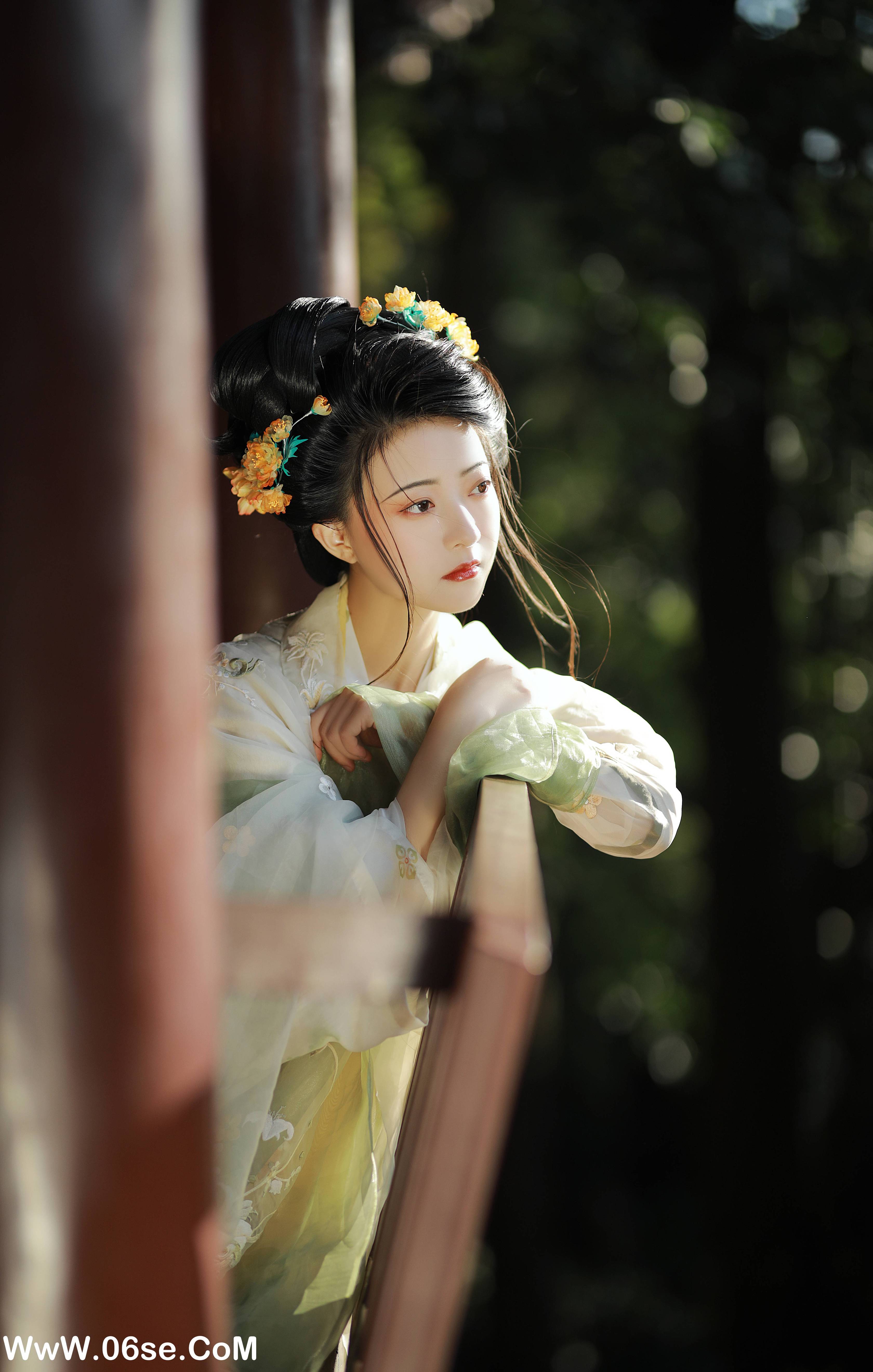 图片[37]-[YITUYU艺图语]2022.12.29 秋色如画 YunFleur[37+1P／700MB]-六色网