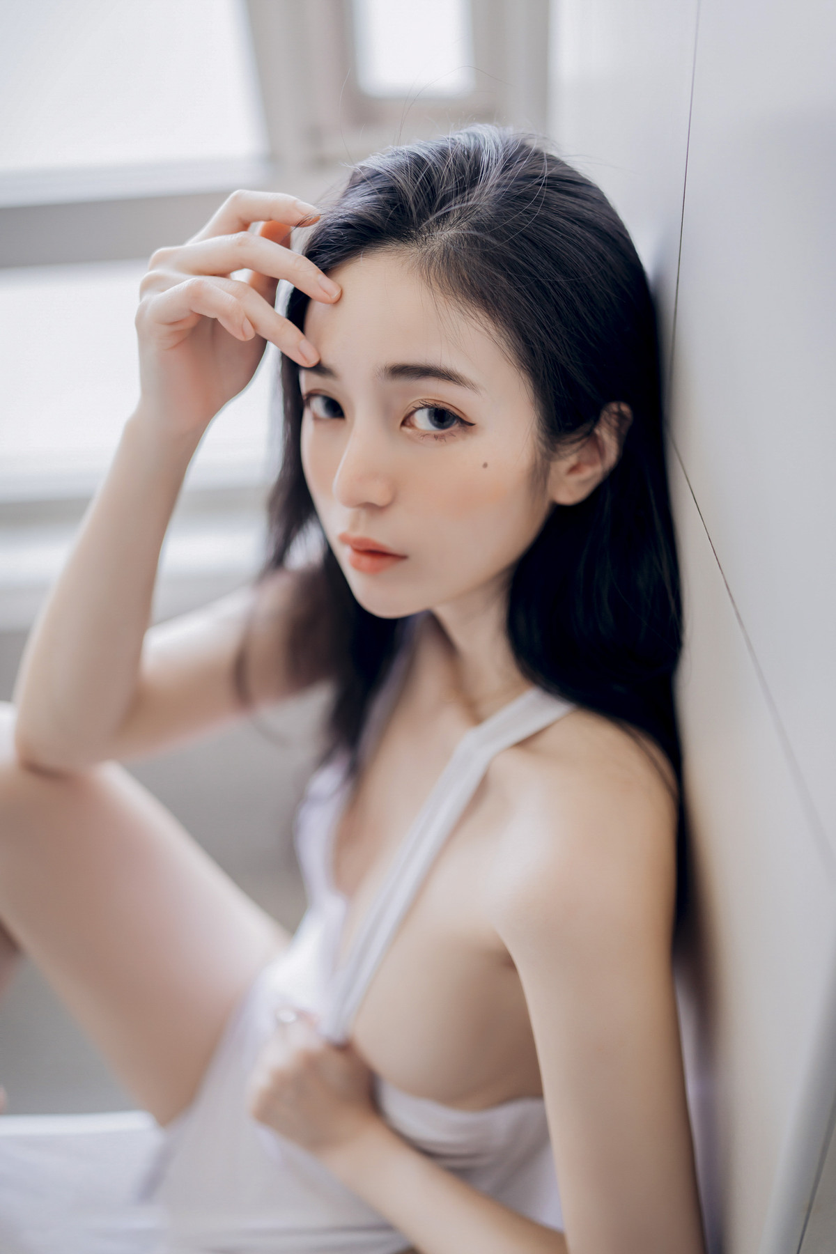 仙仙辰久違單人寫真?誠意超豐富寫真，全裸拍攝加六套服裝，爆炸性感女友系辰辰 Vol.02 39