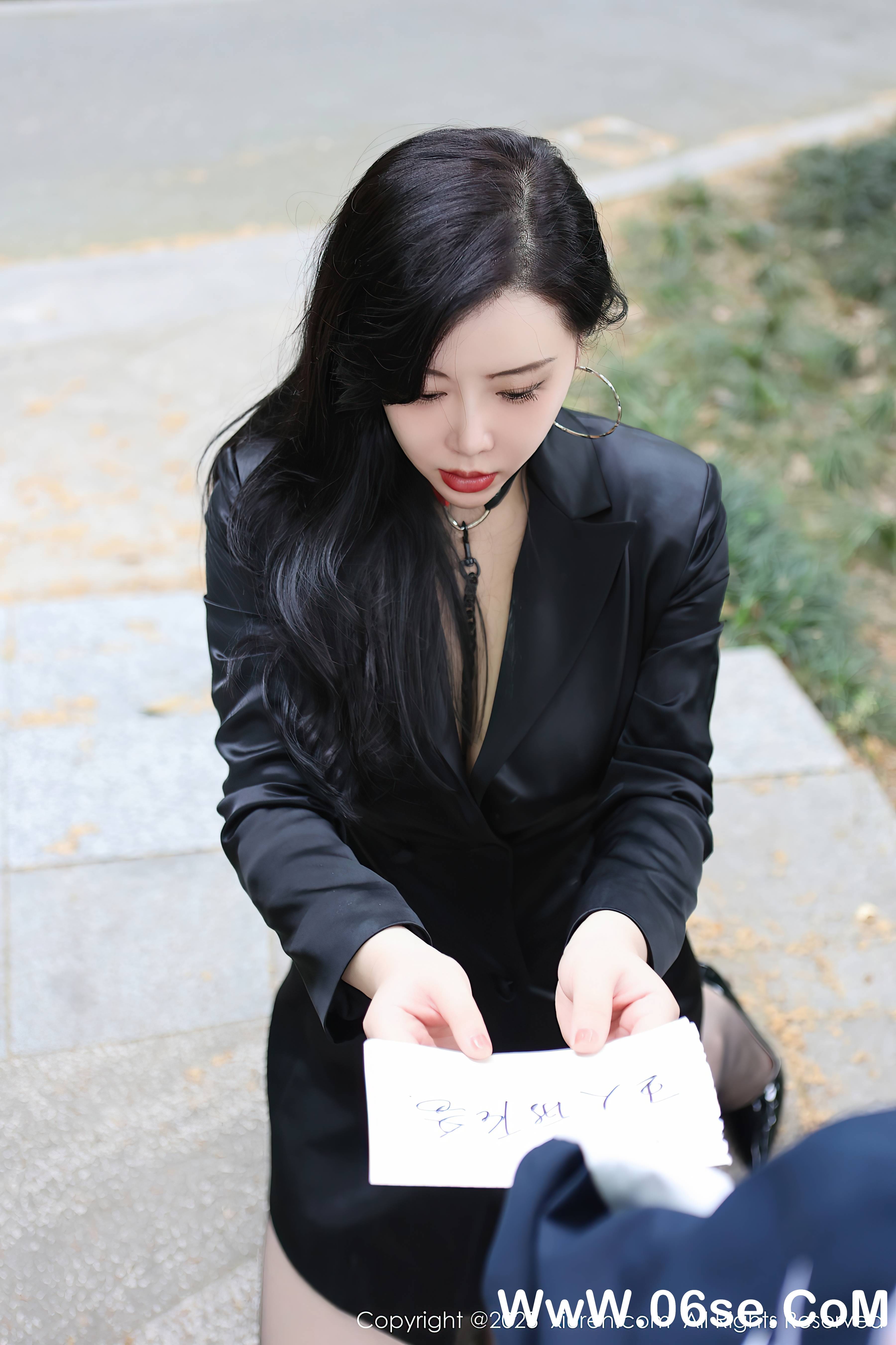 图片[6]-[XiuRen秀人网] 2023.06.20 NO.6950 王婉悠Queen-六色网