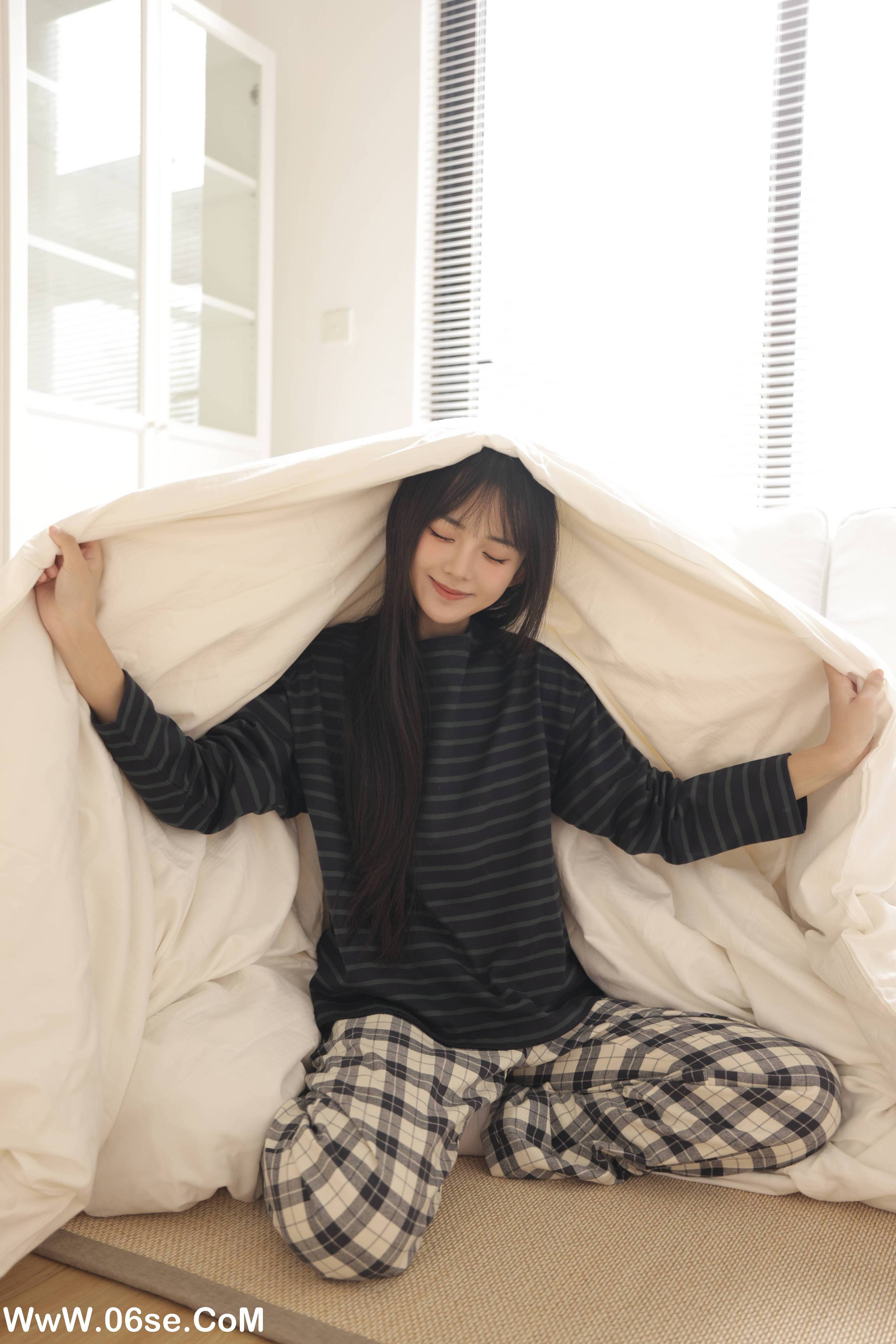图片[14]-[YITUYU艺图语]2022.12.19 白色 莉莉崽w[30+1P／336MB]-六色网