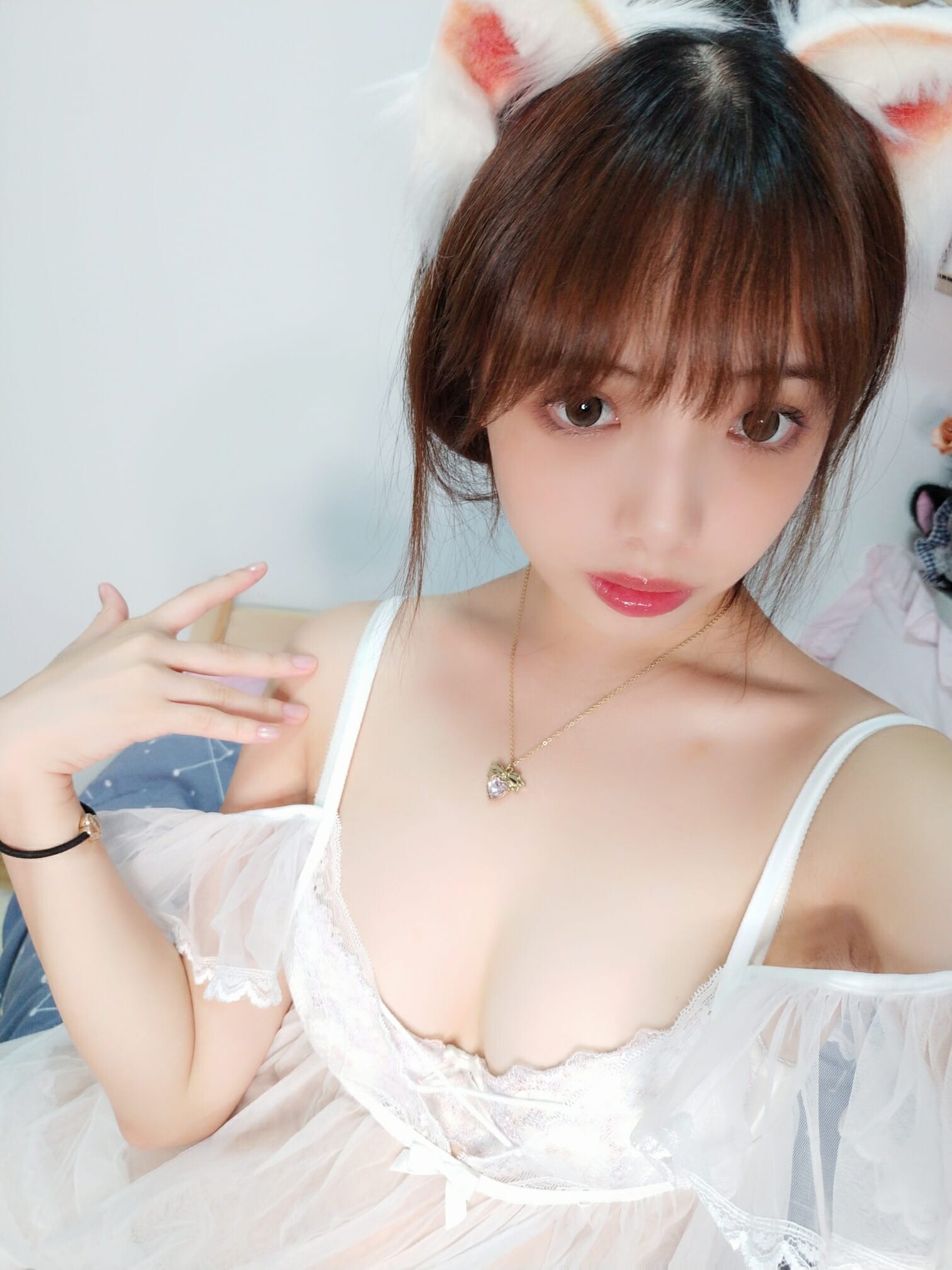 雯妹不讲道理-1号本 白猫[21P] 8
