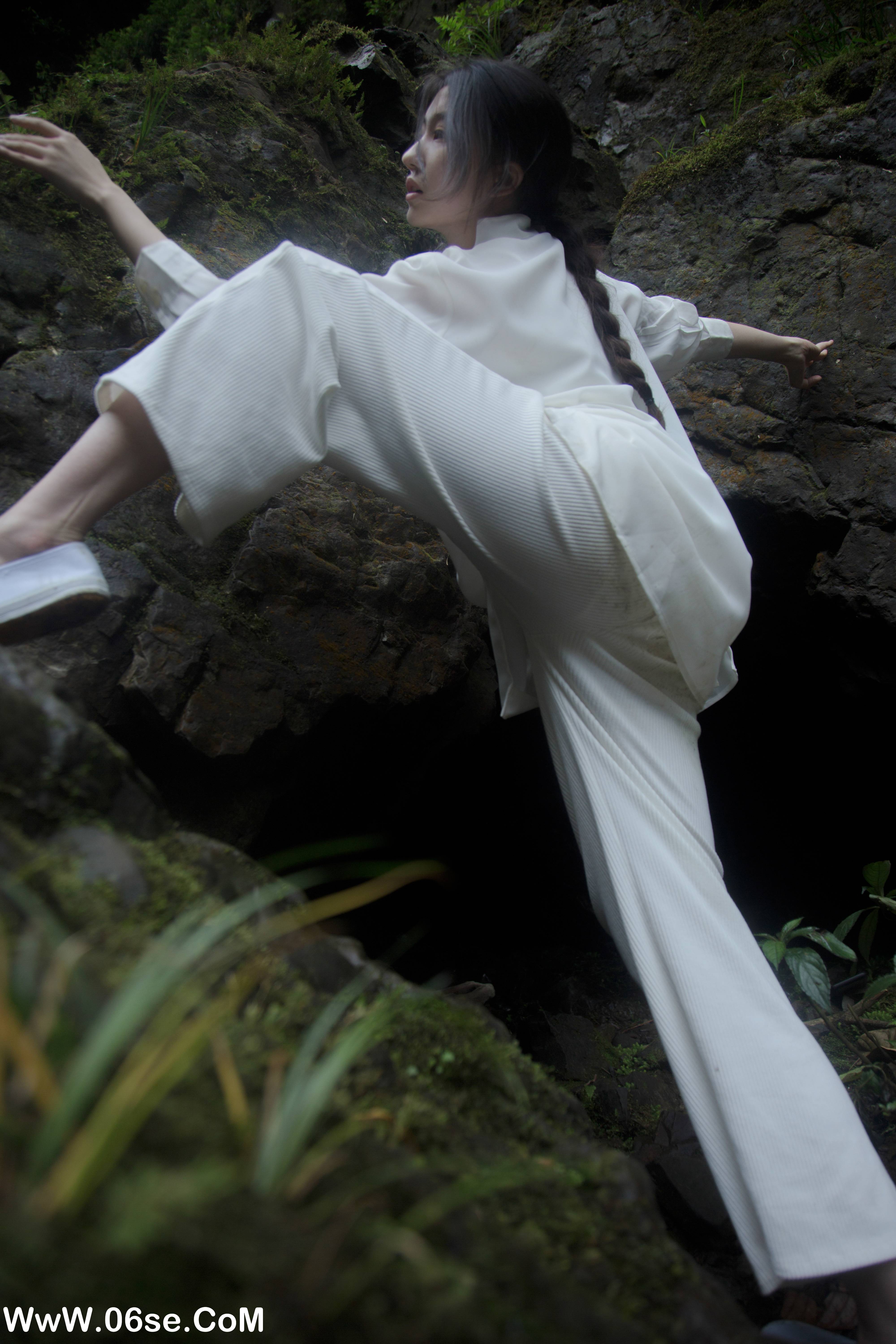 图片[17]-[YITUYU艺图语]2022.10.06 我于山间，而山亦在我中 Sweateronly[24+1P／328MB]-六色网