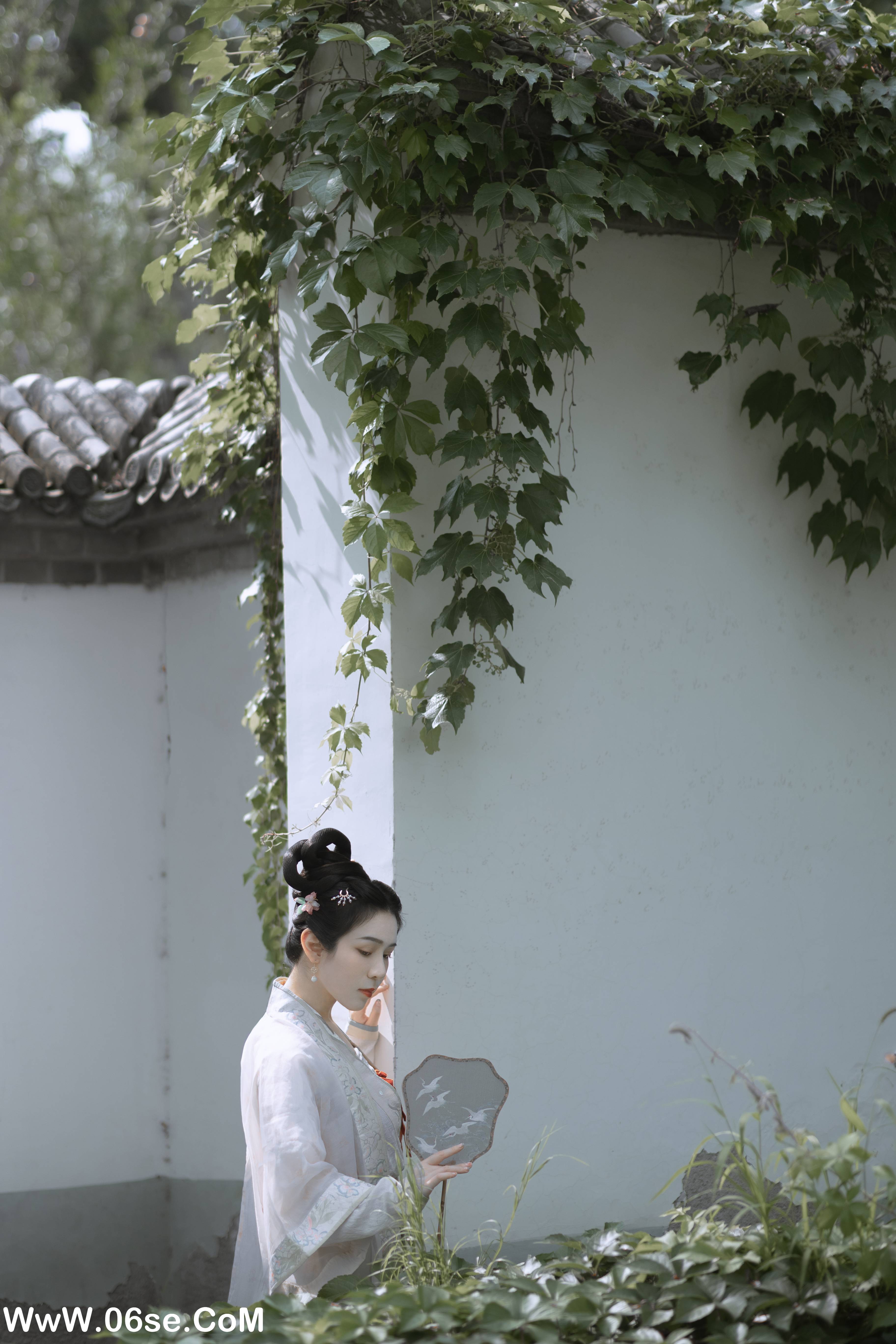 图片[5]-[YITUYU艺图语]2022.11.21 陶然荷韵 周曦彤[25+1P／195MB]-六色网