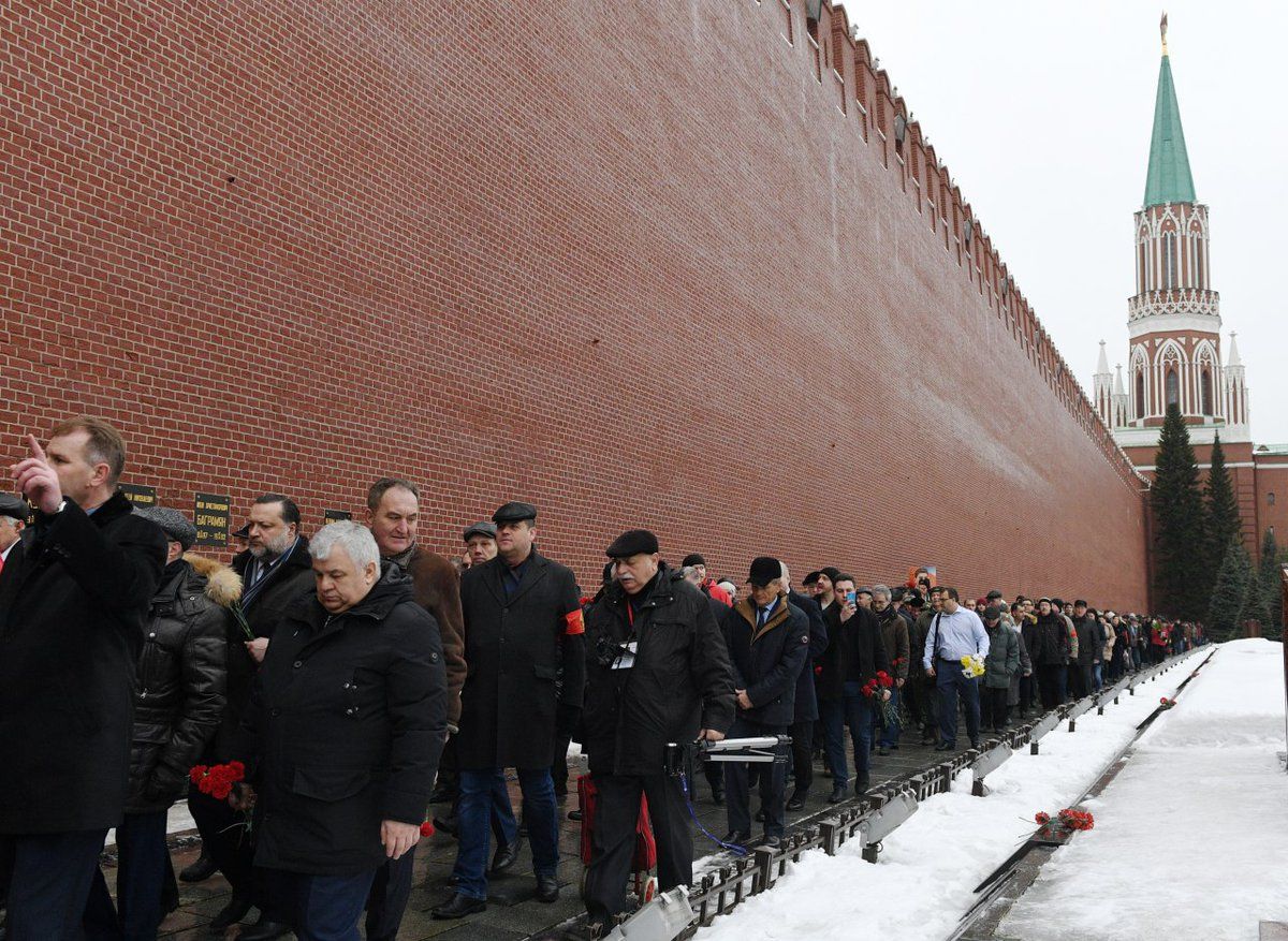 могила сталина в москве