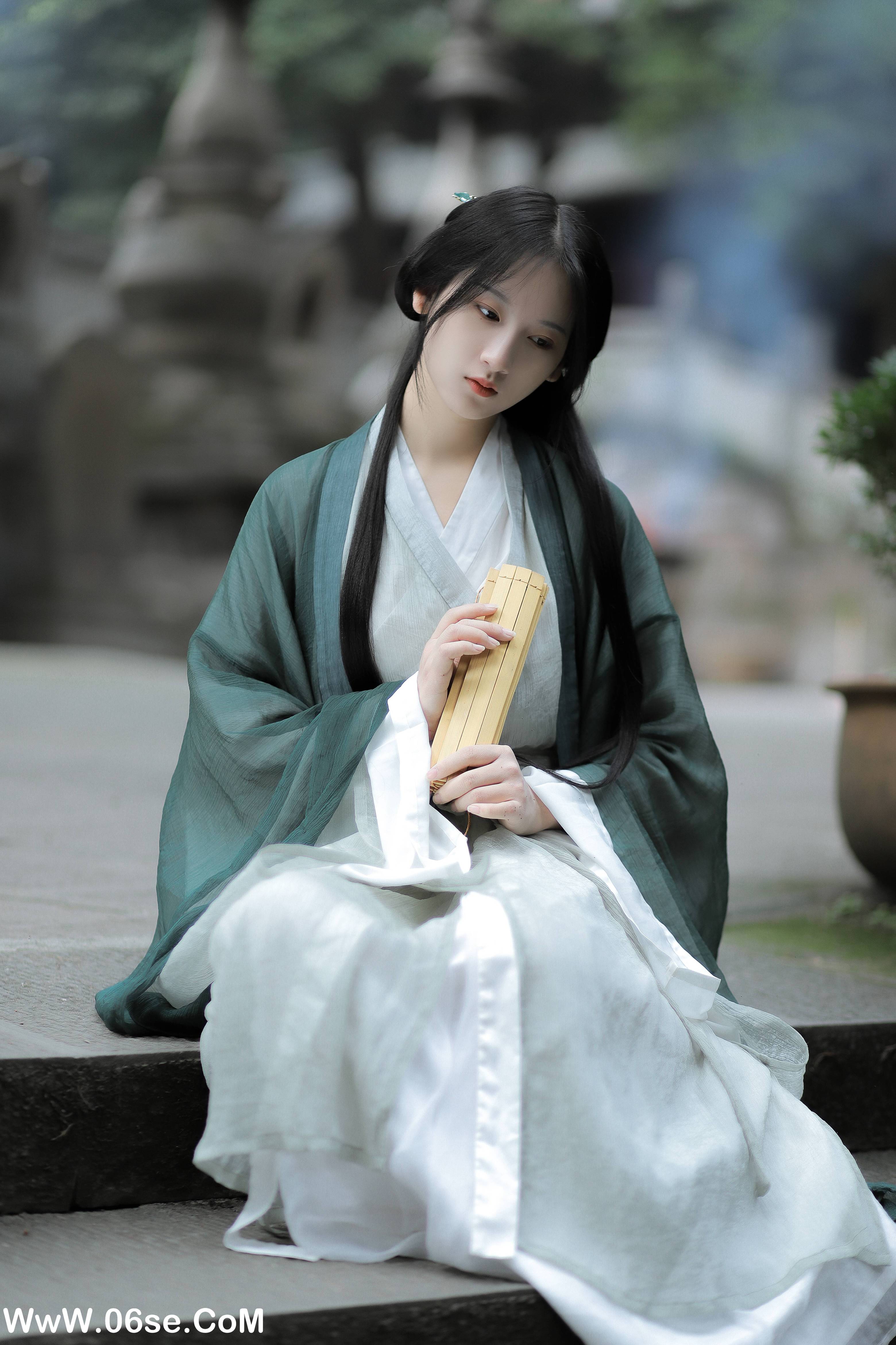 图片[21]-[YITUYU艺图语]2022.02.18 人间忽晚，山河已秋 半夏夏夏[21+1P／208MB]-六色网