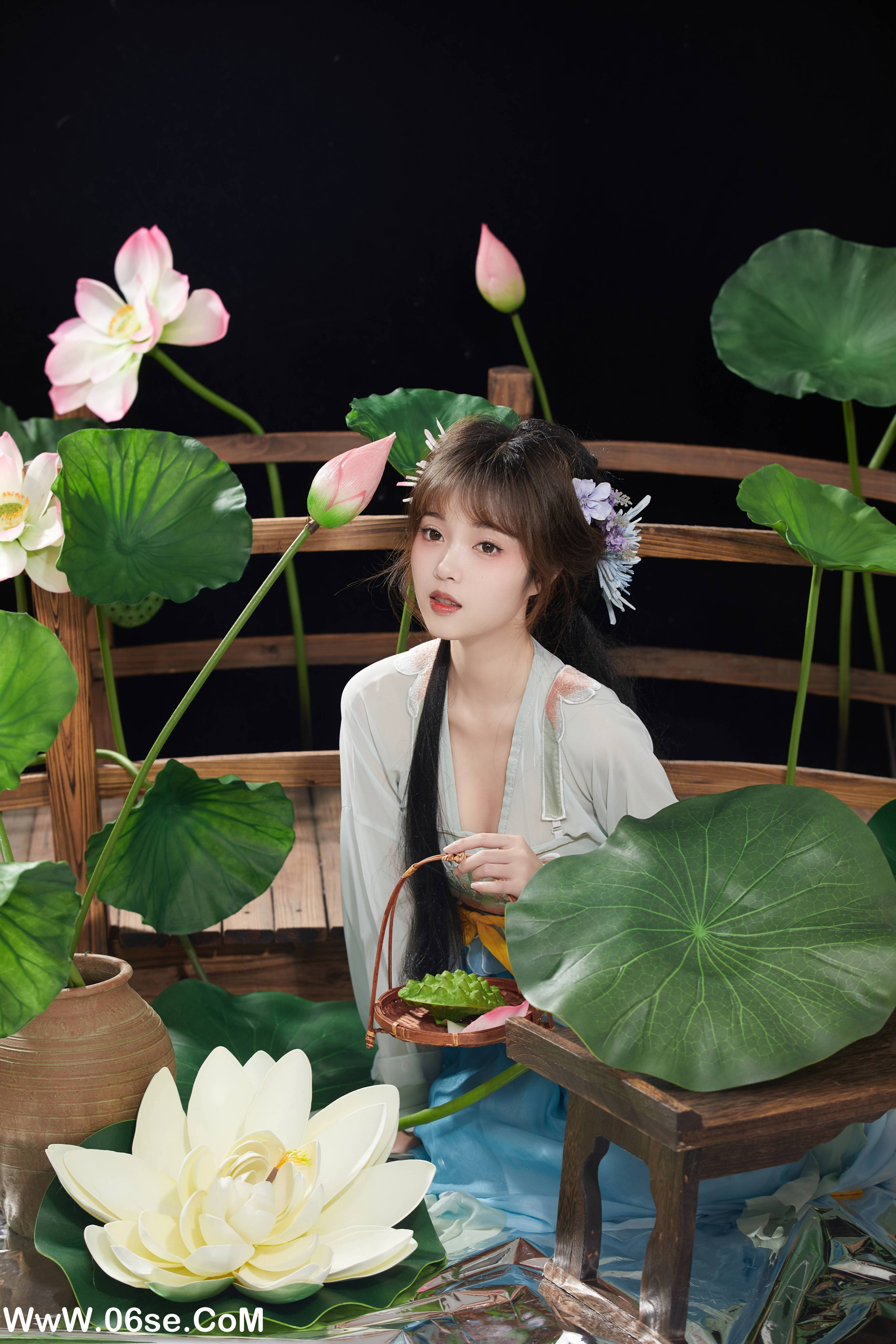 图片[37]-[YITUYU艺图语]2022.09.23 荷塘月色 小薇人儿[39+1P／536MB]-六色网