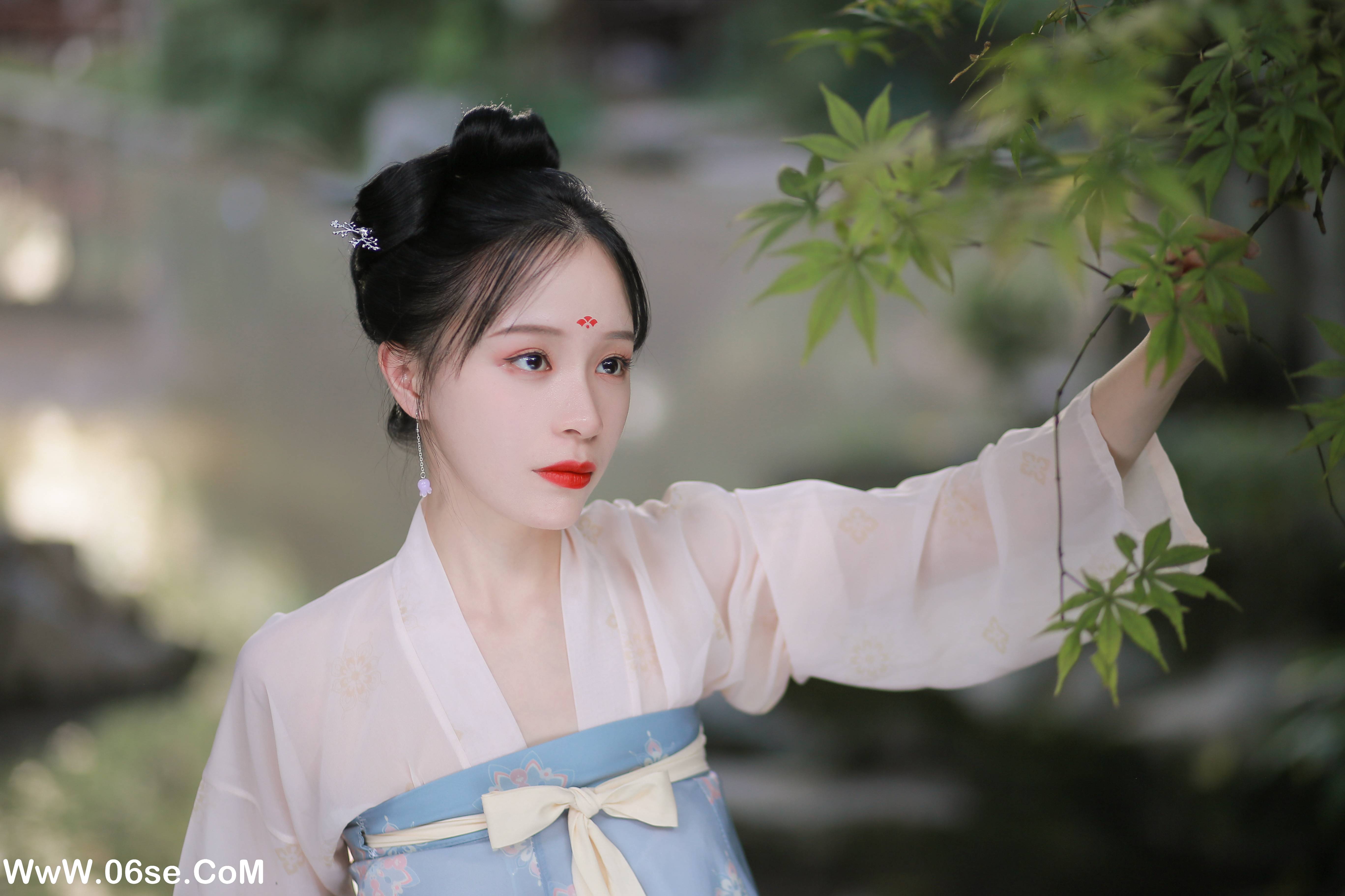 图片[4]-[YITUYU艺图语]2022.01.18 蝶恋花 花泽阮阮[+1P／MB]-六色网