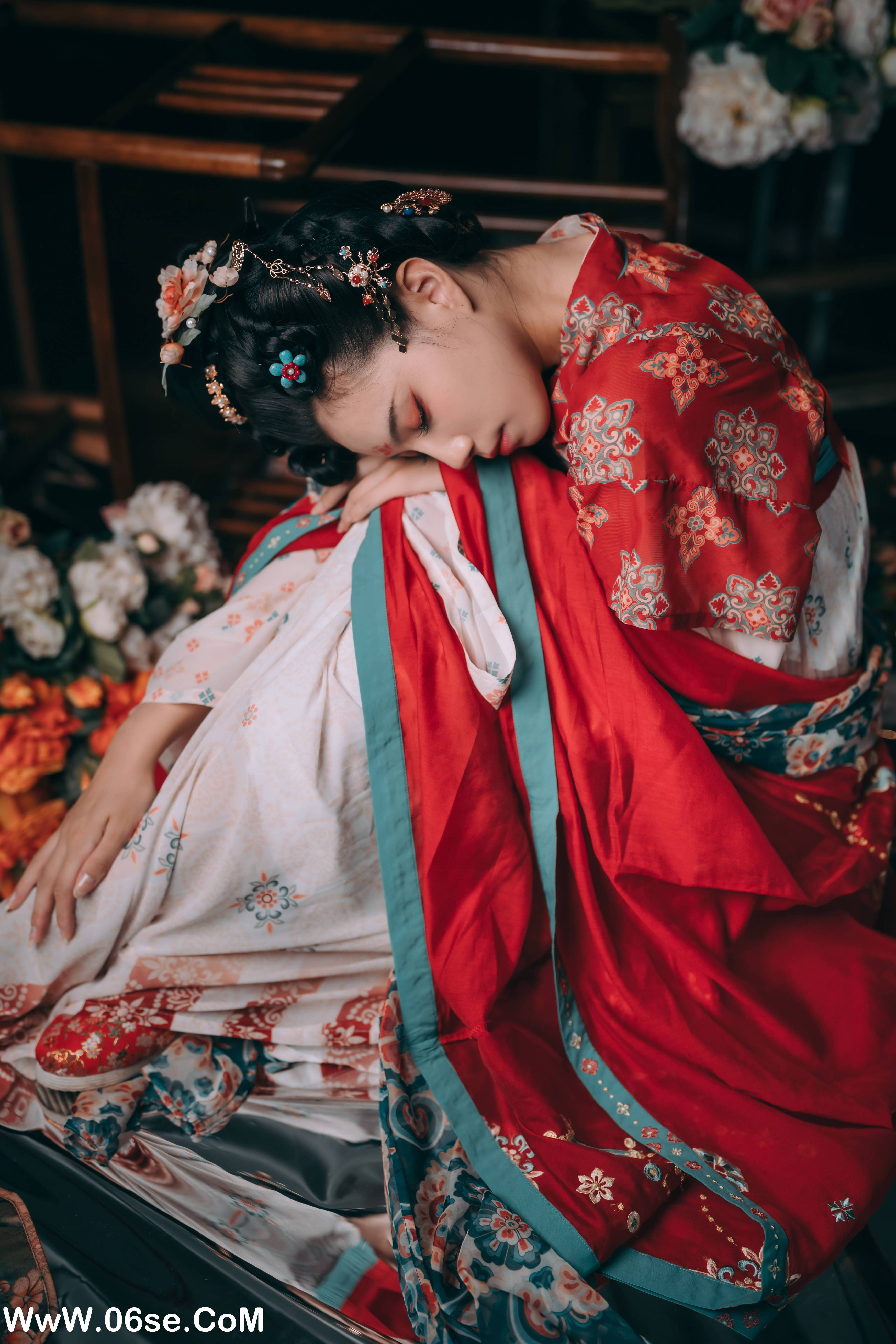图片[18]-[YITUYU艺图语]2022.09.10 花想容颜 贰加六[22+1P／87.2MB]-六色网