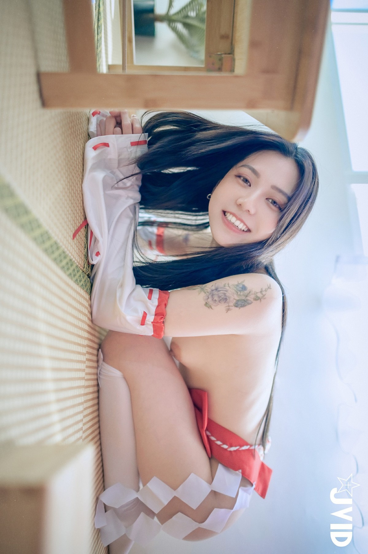 卡洛琳 巫女裸身除魔日記 Set.01 14