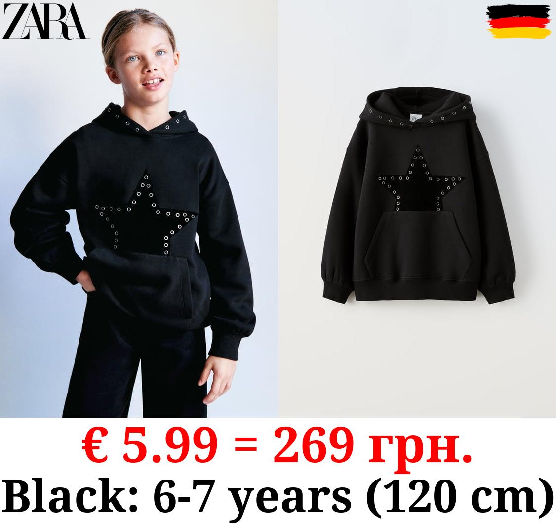 STAR APPLIQUÉ HOODIE