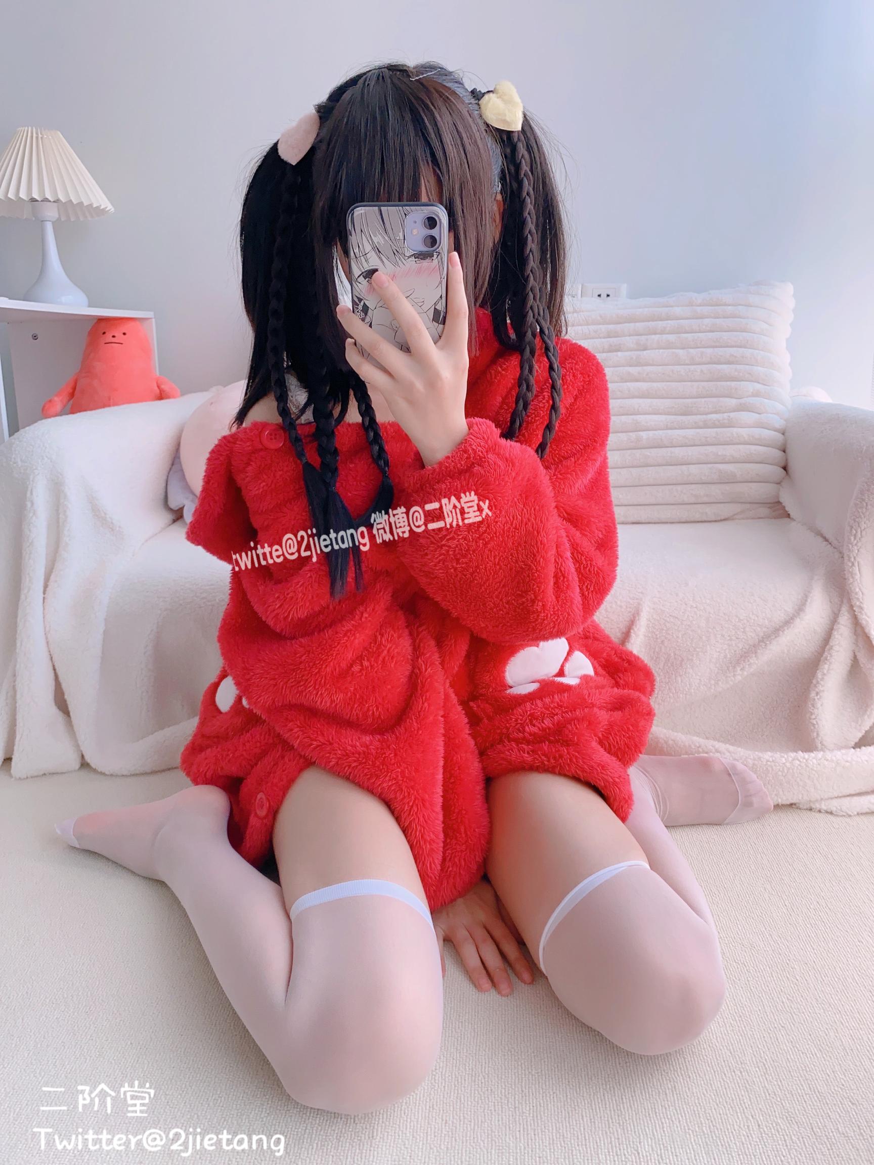 018-二阶堂---红色熊衣-134P-1V-42626-MB-04-08