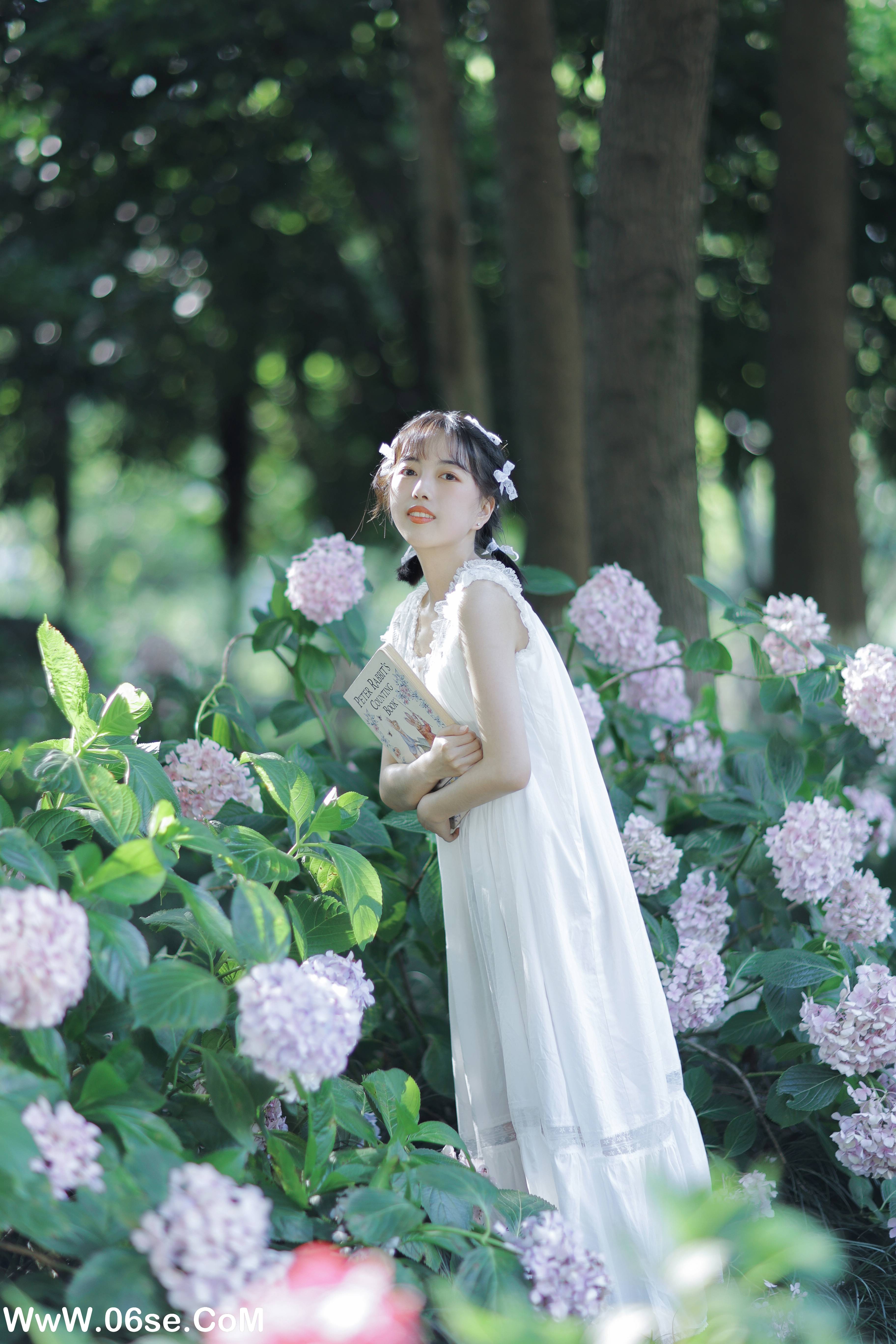 图片[5]-[YITUYU艺图语]2022.05.25 花儿与少女 欣雨[24P-204.16MB]-六色网