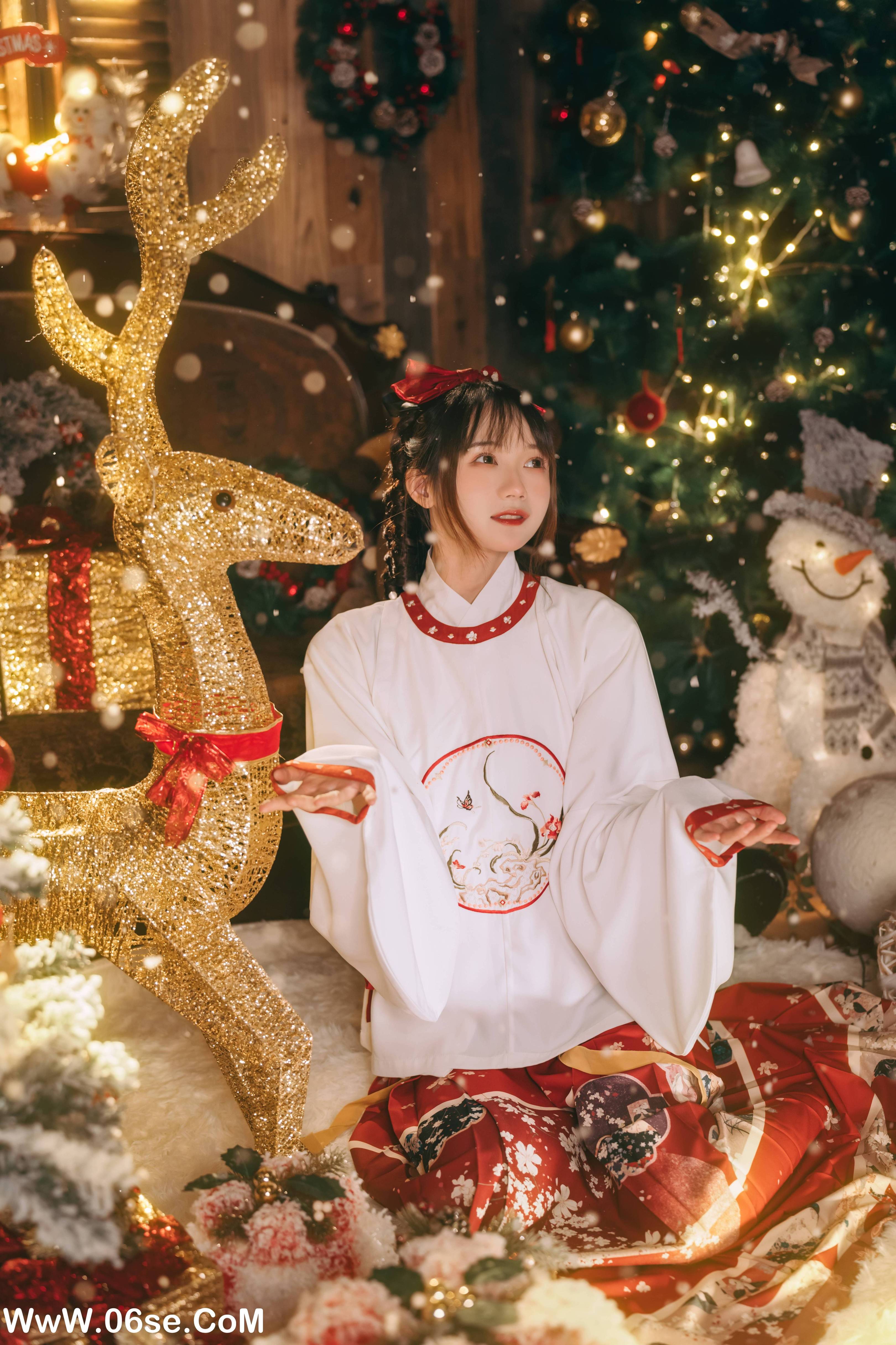 图片[5]-[YITUYU艺图语]2022.12.27 汉洋折衷的圣诞 兔子Zzz不吃胡萝卜[28+1P／194MB]-六色网