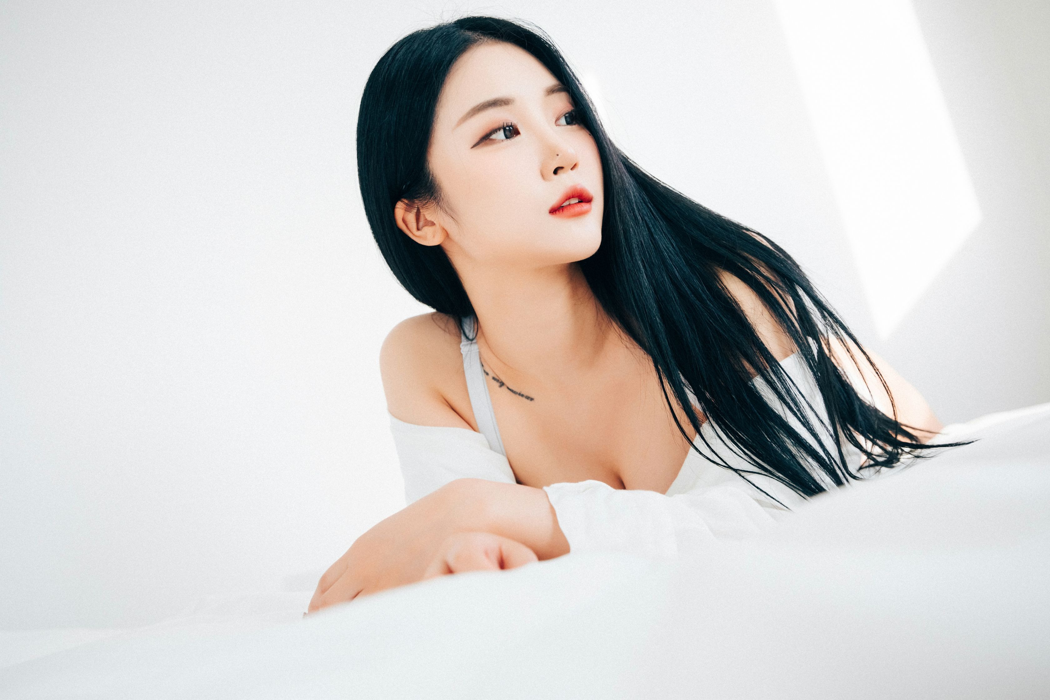 Bomi (보미) - [LOOZY] The undress [69P-906MB] 35