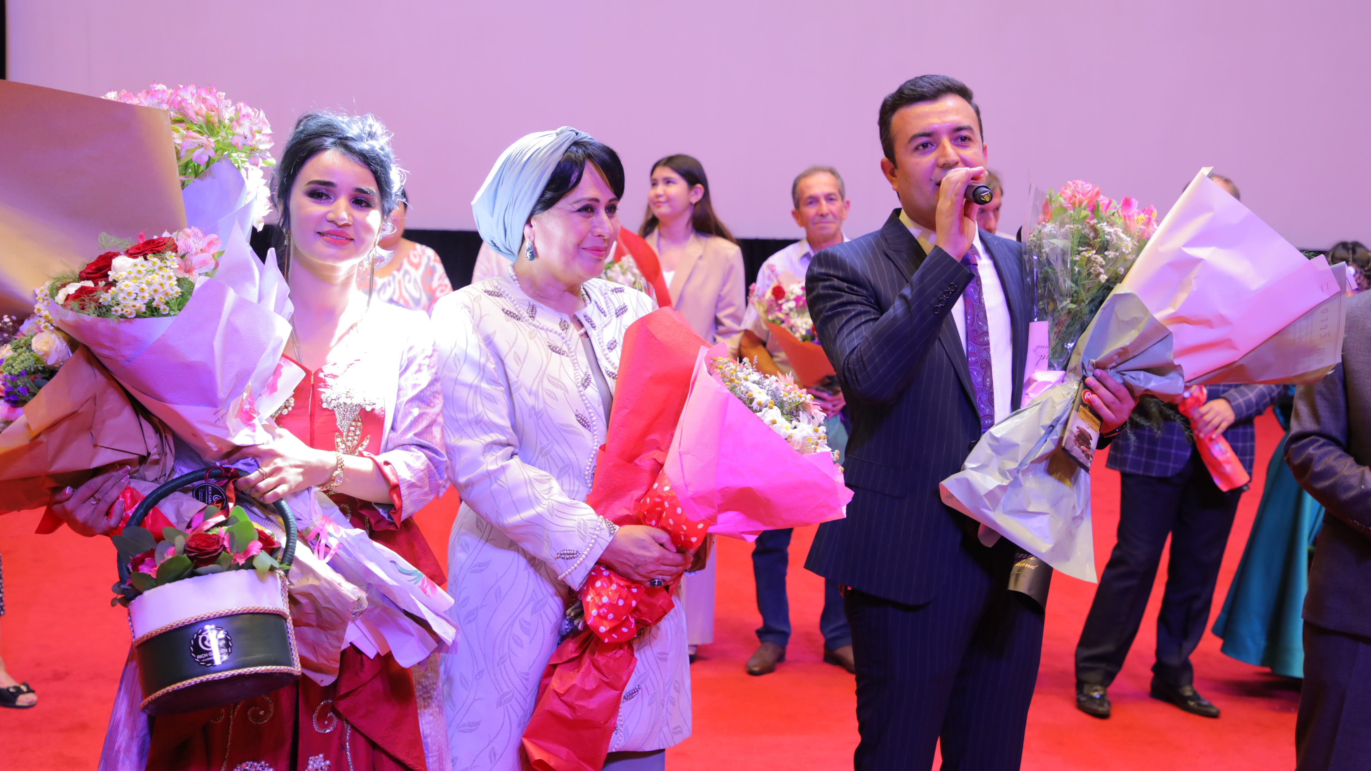 В Ташкенте состоялась большая премьера фильма «Мухаббат бахори»