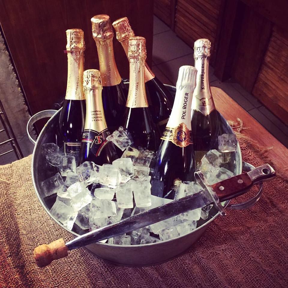 шампанское в отеле. гусарский сабраж. сабраж по гусарски. сабраж шампанское. гусарский сабраж.