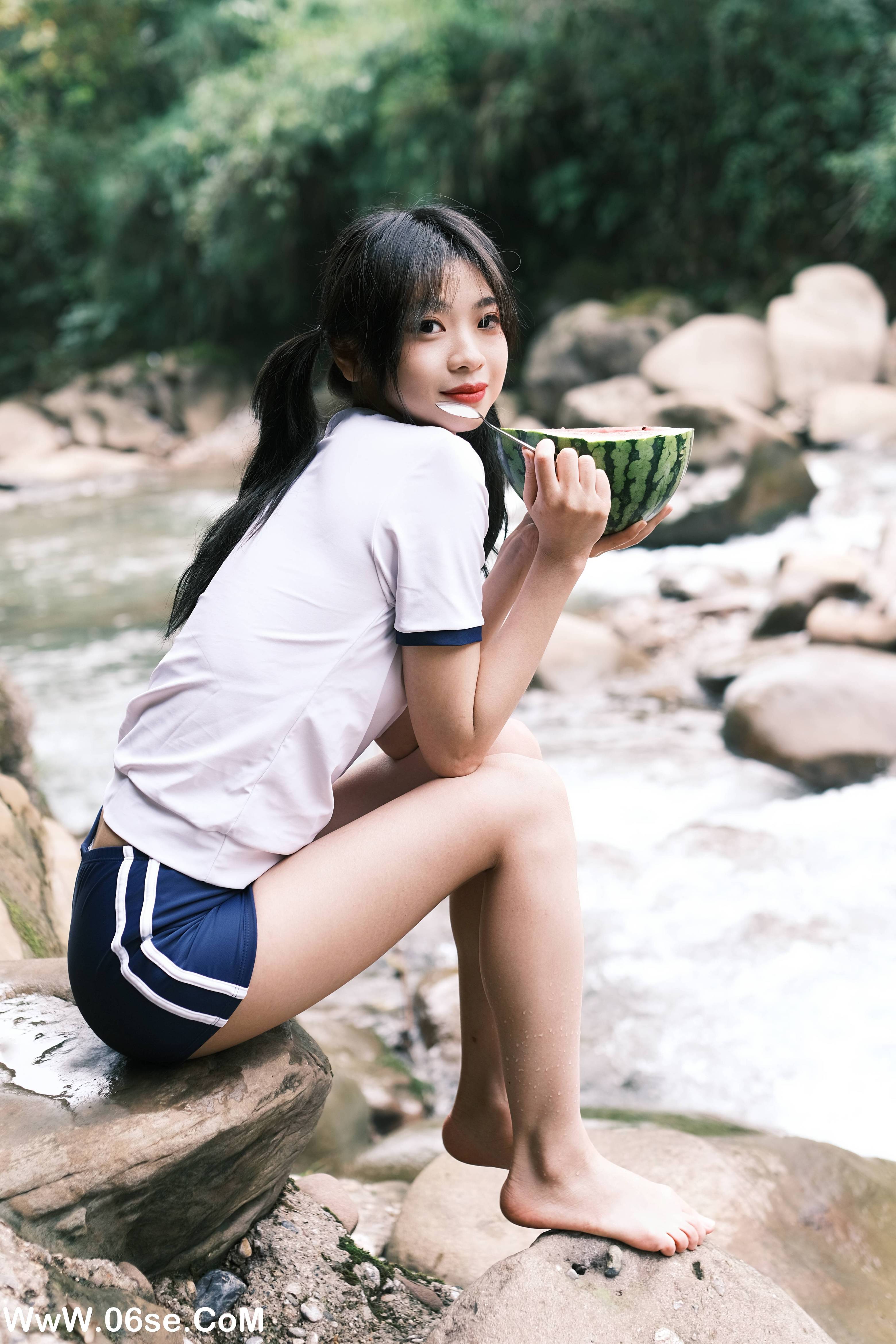 图片[15]-[YITUYU艺图语]2022.05.26 慢夏 池子[20P-195.97MB]-六色网