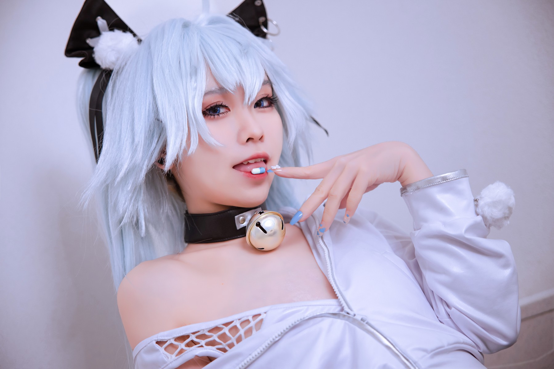 Cosplay G44不会受伤 芙洛伦白情 14