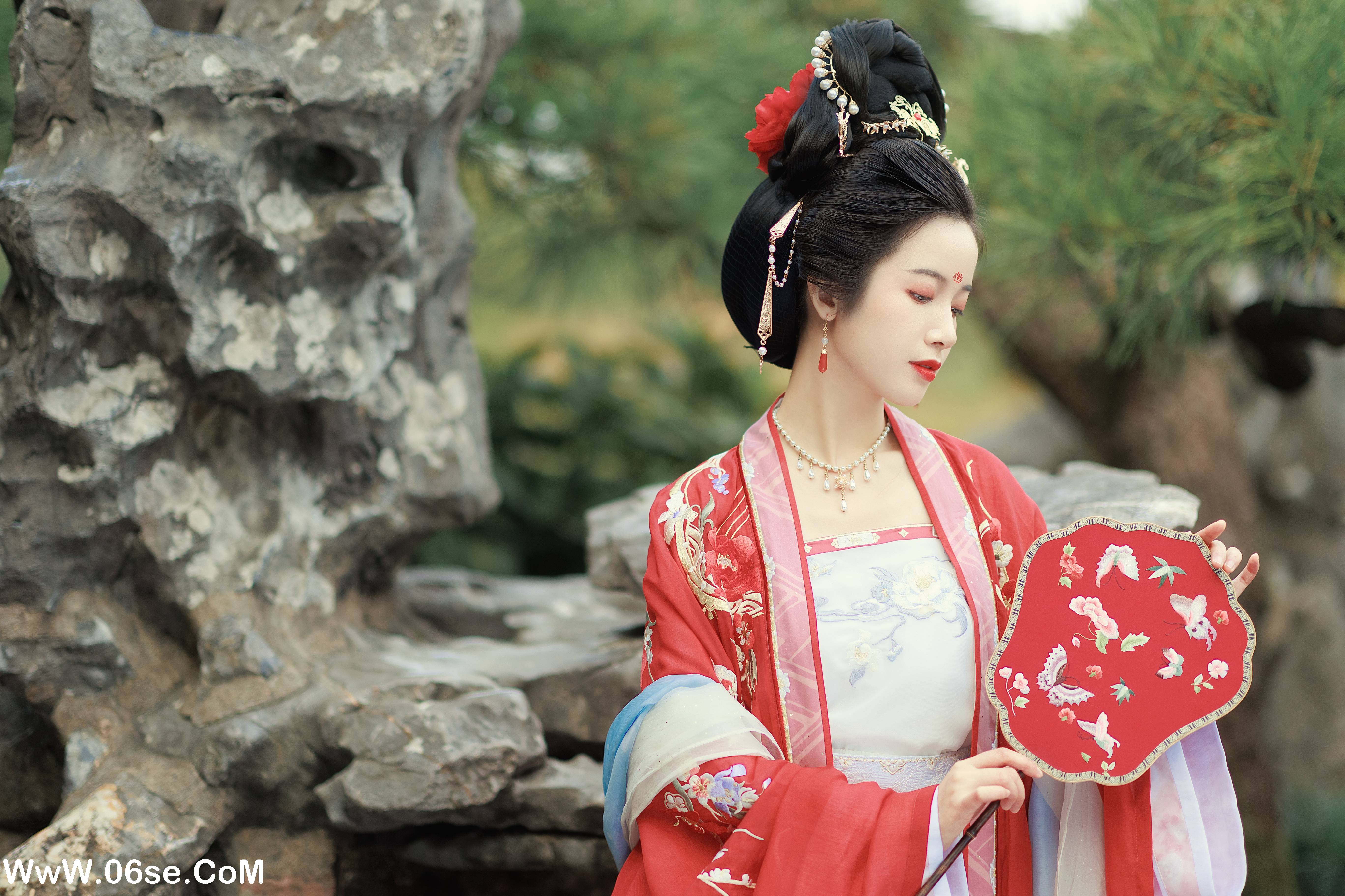 图片[10]-[YITUYU艺图语]2022.12.27 江南初秋 一只阿梦崽[38+1P／485MB]-六色网