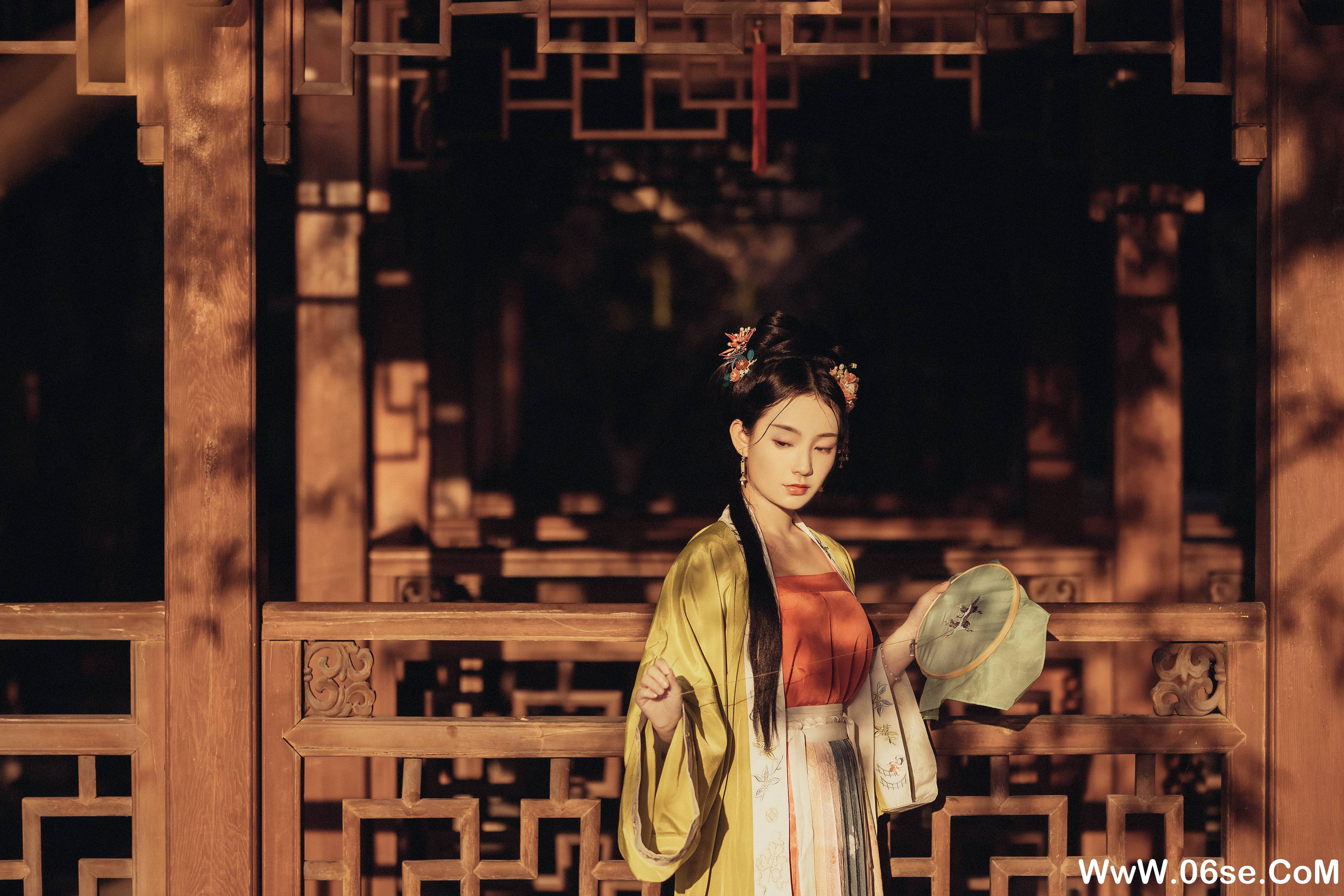 图片[37]-[YITUYU艺图语]2021.10.18 临江秋枫 Seven[36+1P／774MB]-六色网