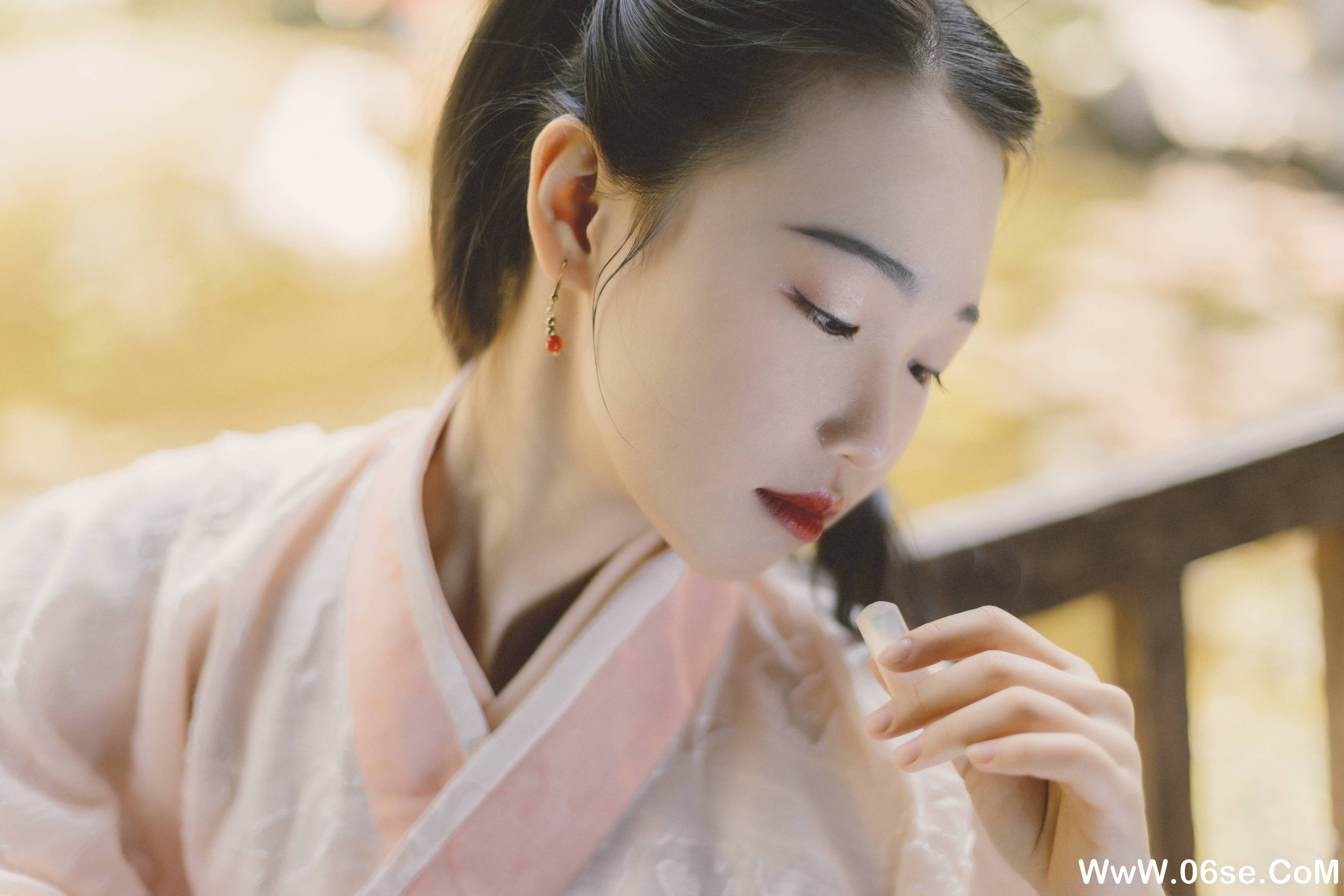 图片[4]-[YITUYU艺图语]2021.12.30 不知心恨谁 啊琰[34+1P／331MB]-六色网
