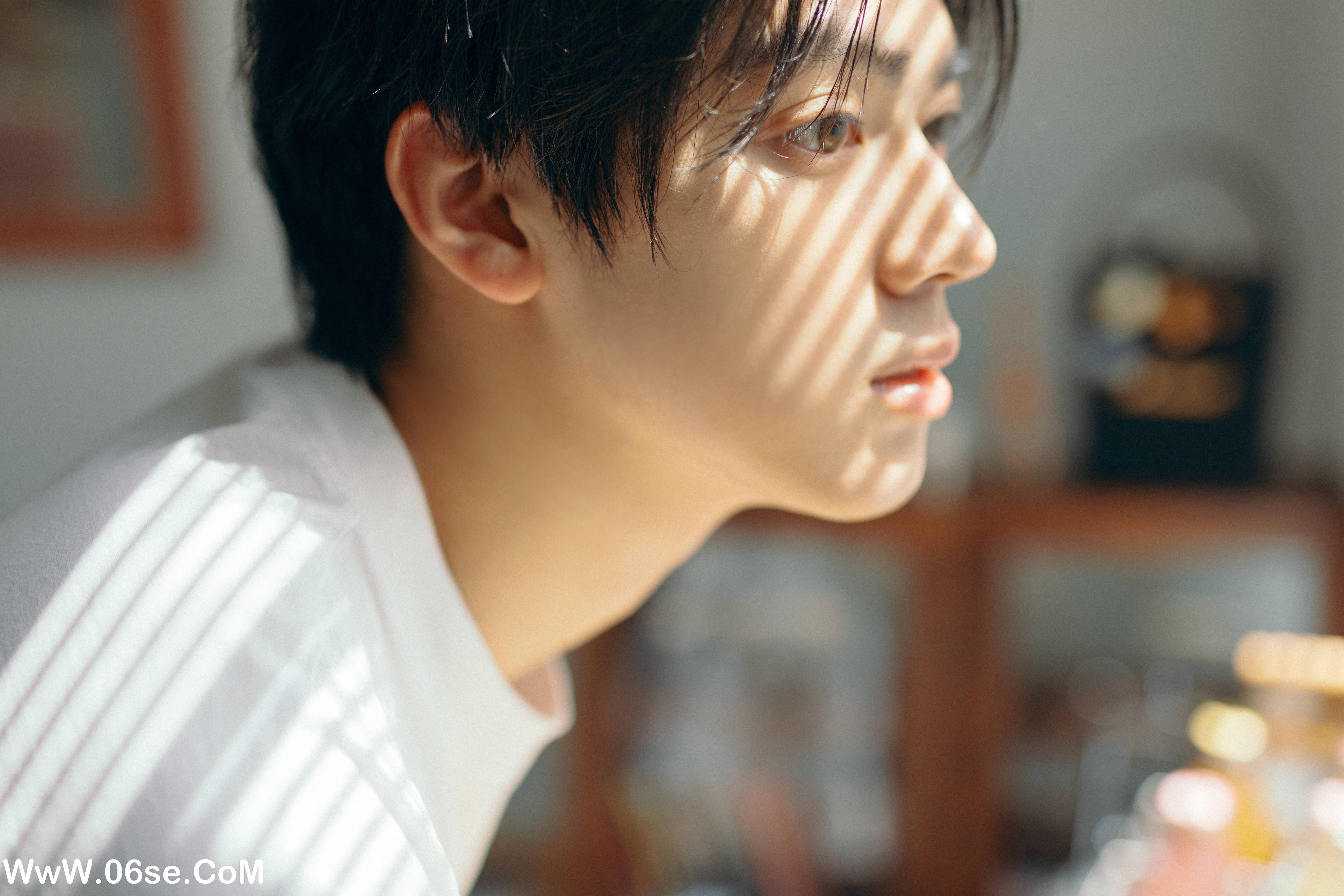 图片[8]-[YITUYU艺图语]2022.11.10 午后的自己 小潘同学ne[26+1P／346MB]-六色网
