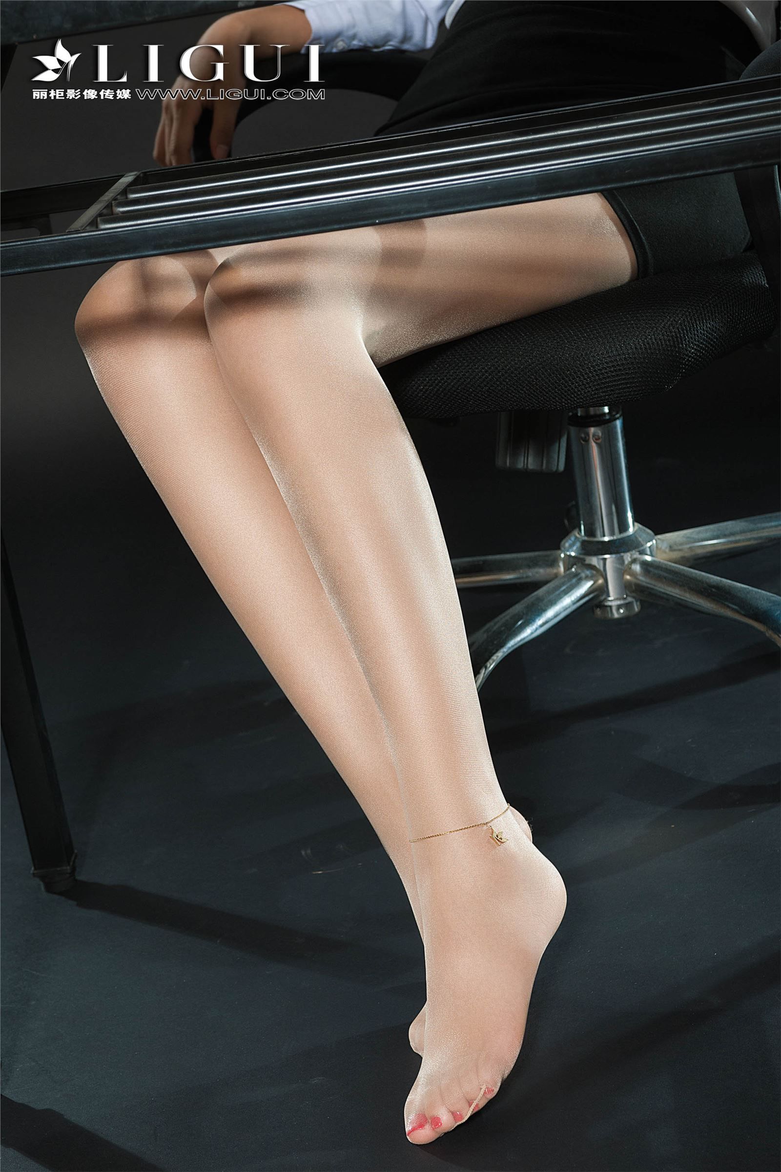 [Image: b6313326fc16e38f4796f.jpg]