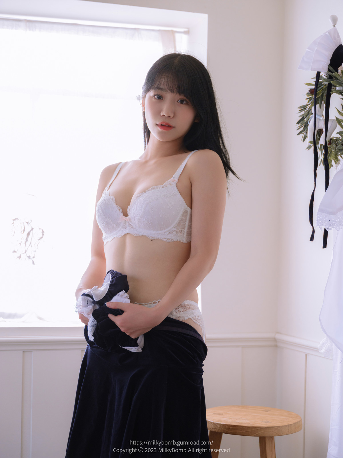 Yui 유이, [MilkyBomb] Maid Set.02 23