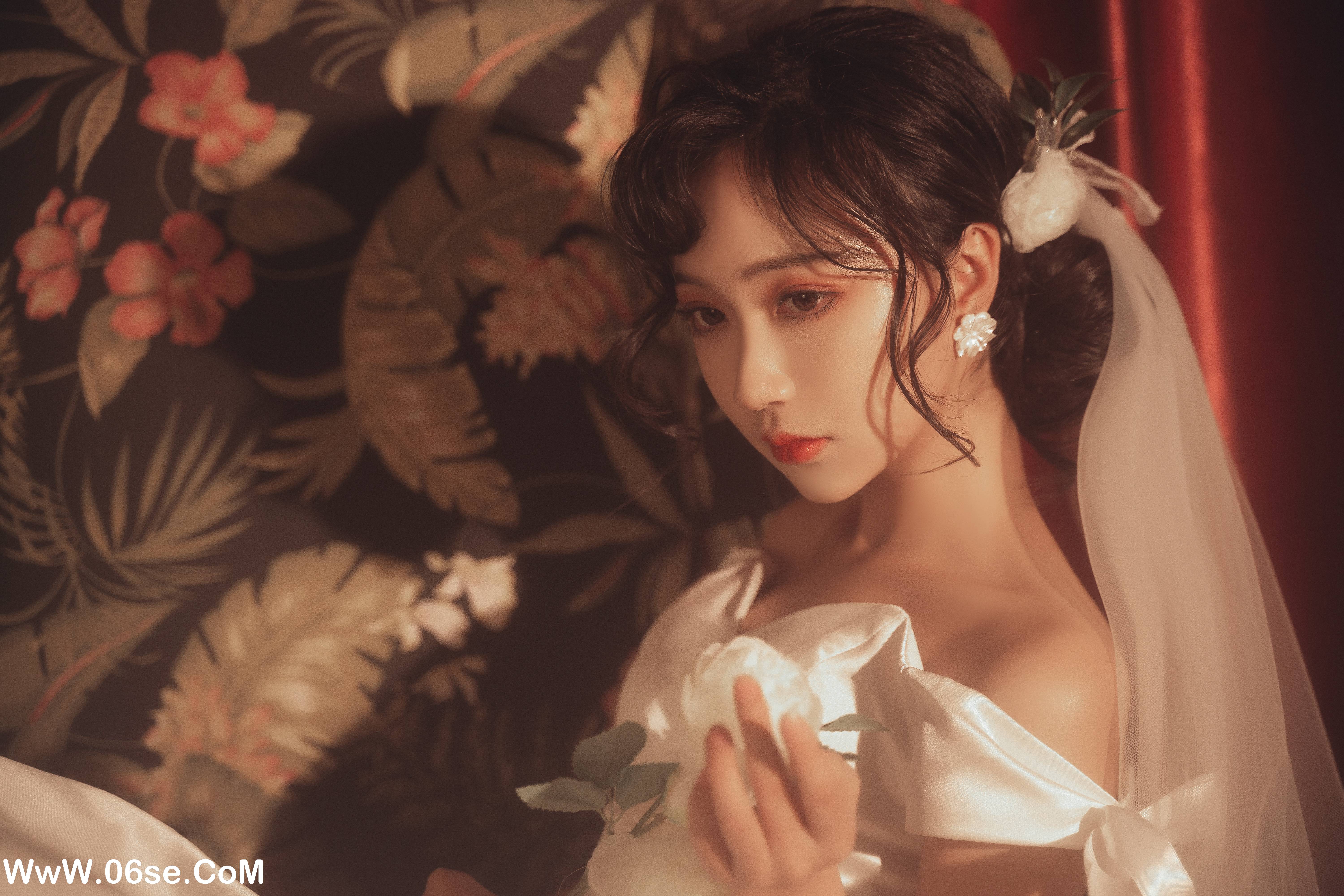 图片[25]-[YITUYU艺图语]2022.10.06 复古婚纱 -绮罗生的小苏苏-[26+1P／240MB]-六色网