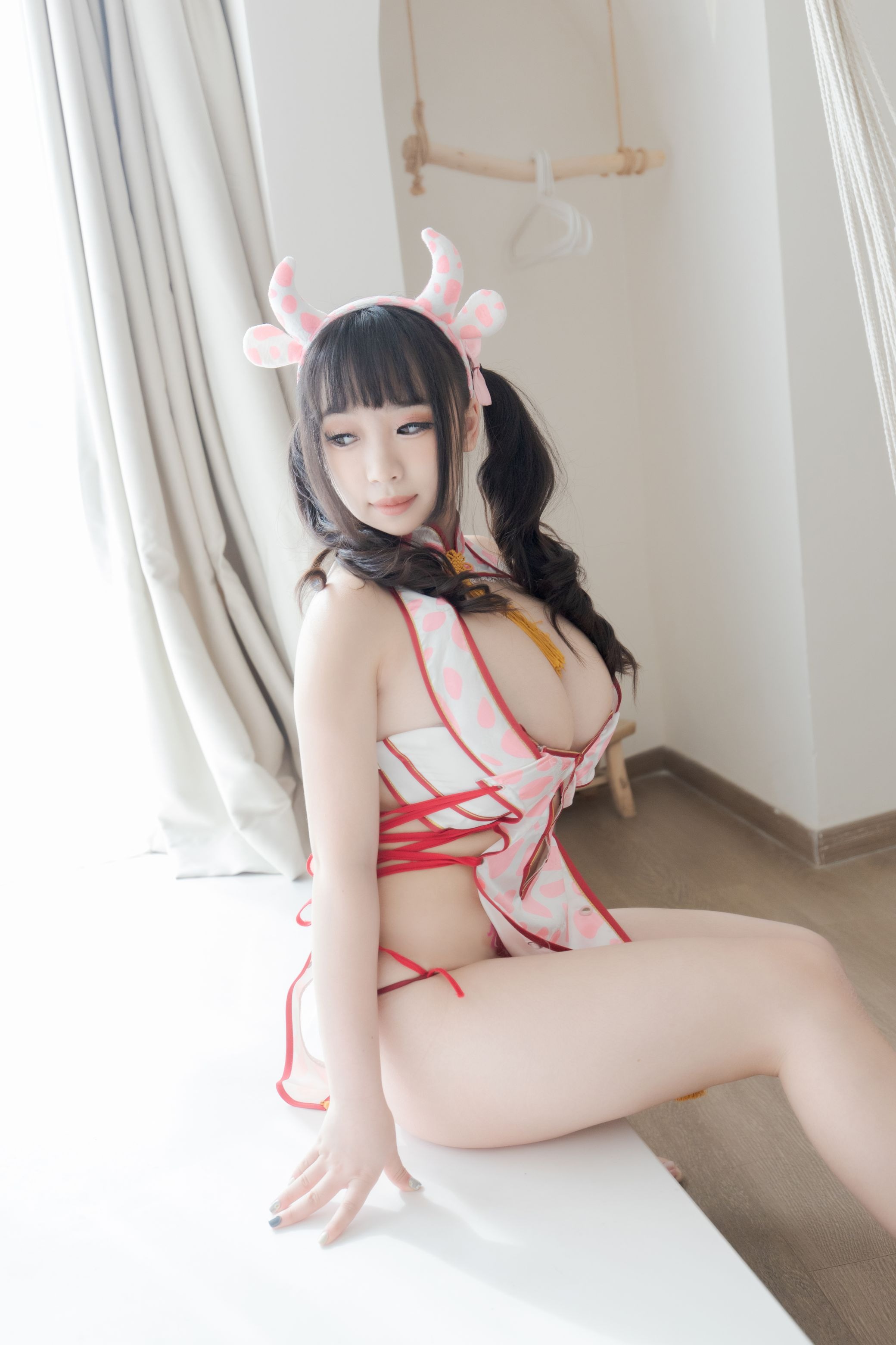 胡桃喵 蜜桃牛乳 27