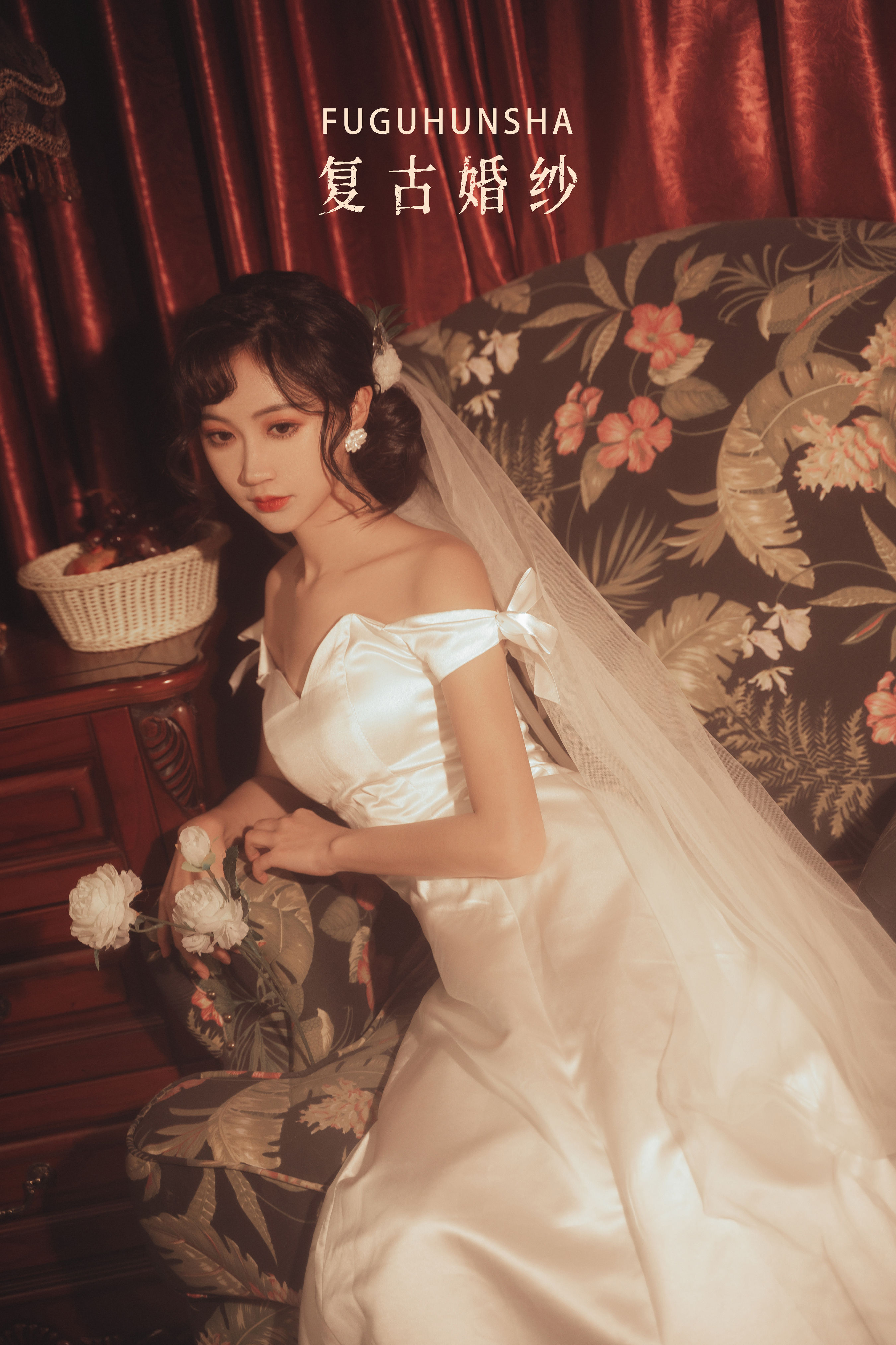 [YITUYU艺图语]2022.10.06 复古婚纱 -绮罗生的小苏苏-[26+1P／240MB]-六色网