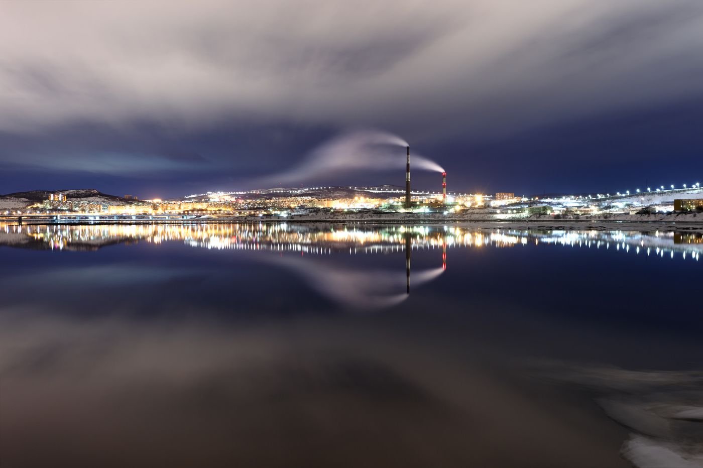 Фото с мурманском. Кольский залив Мурманск. Кольский залив Североморск. Города Мурманска Кольский залив. Вид на Кольский залив в Мурманске.