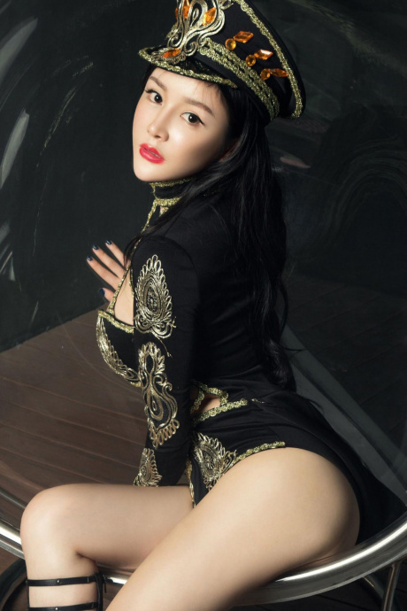 [Image: b742d0e9a769f5bed8dd2.jpg]