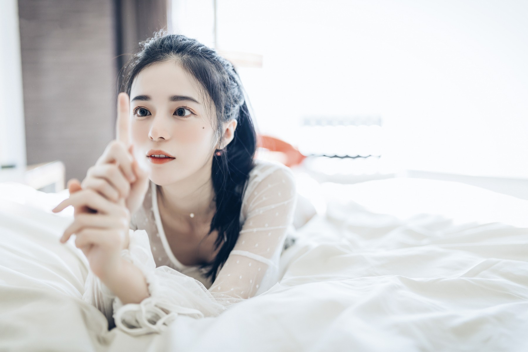 JVID精品 🔞仙仙辰 透明罩衫 透明駱駝蹄內褲 濕潤黑絲 我的女友 這次有點色😈有點甜 Set.01 27
