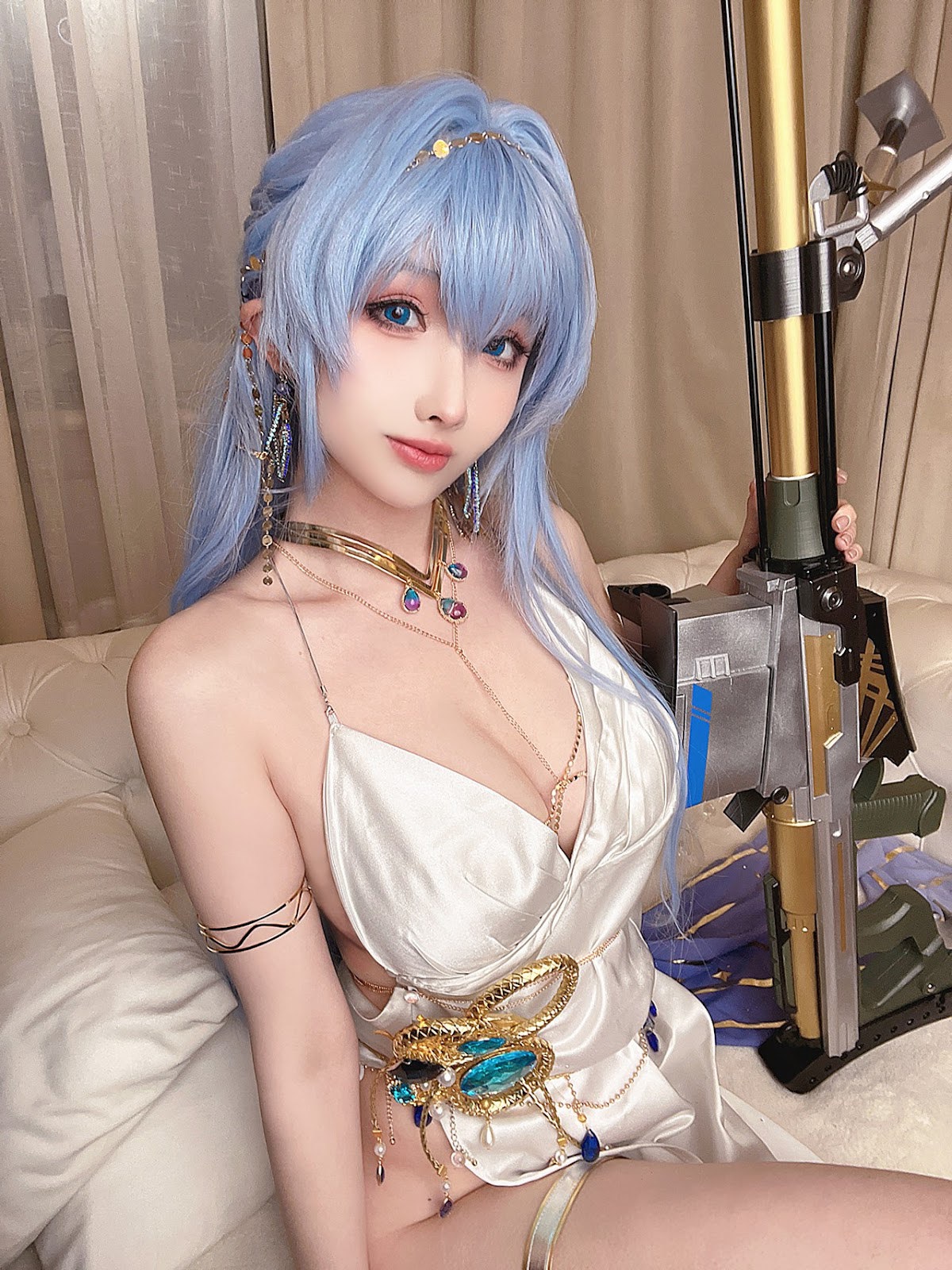 Cosplay Rioko凉凉子 海伦礼服 36