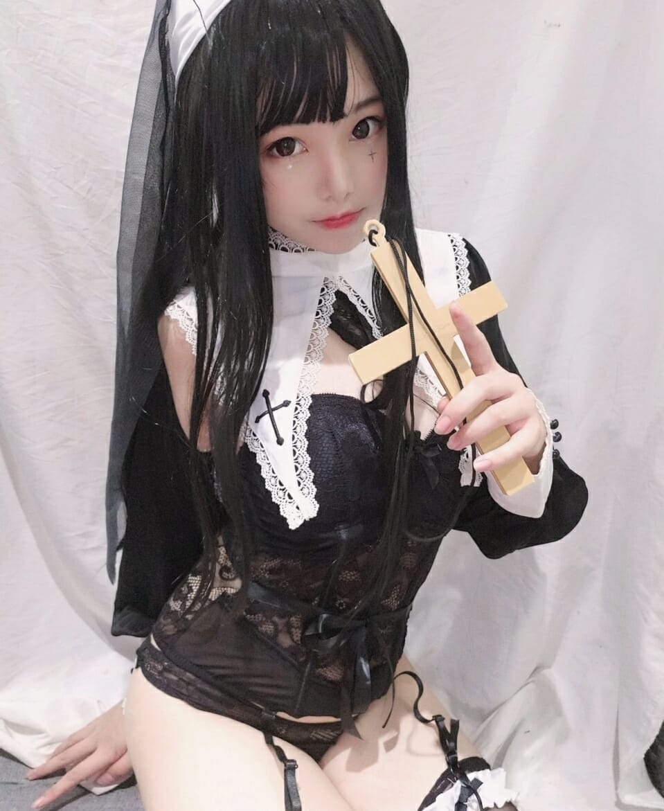 蜜汁猫裘-修女 [25P] 23