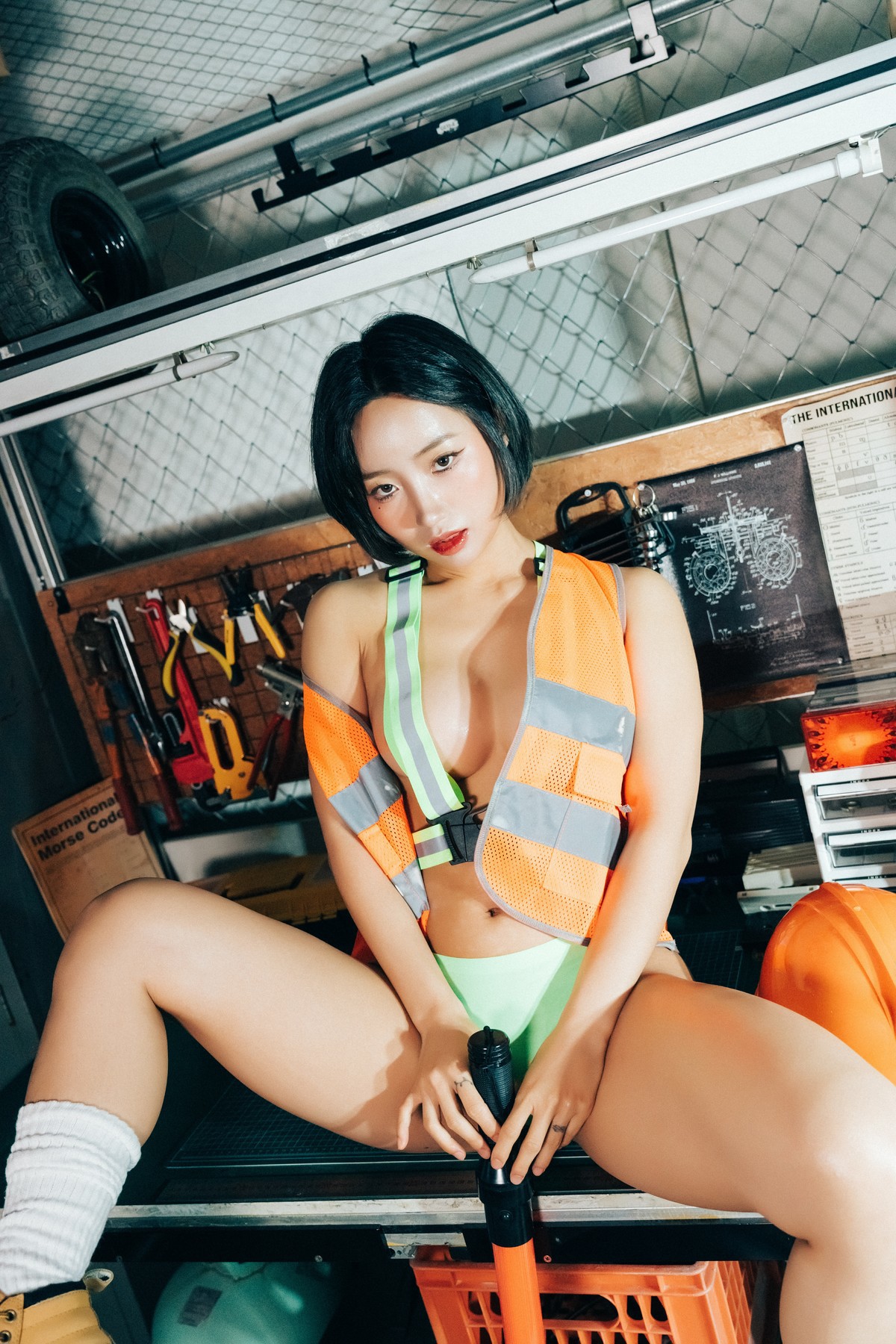 Booty Queen, [Loozy] Naked Worker Set.01 11