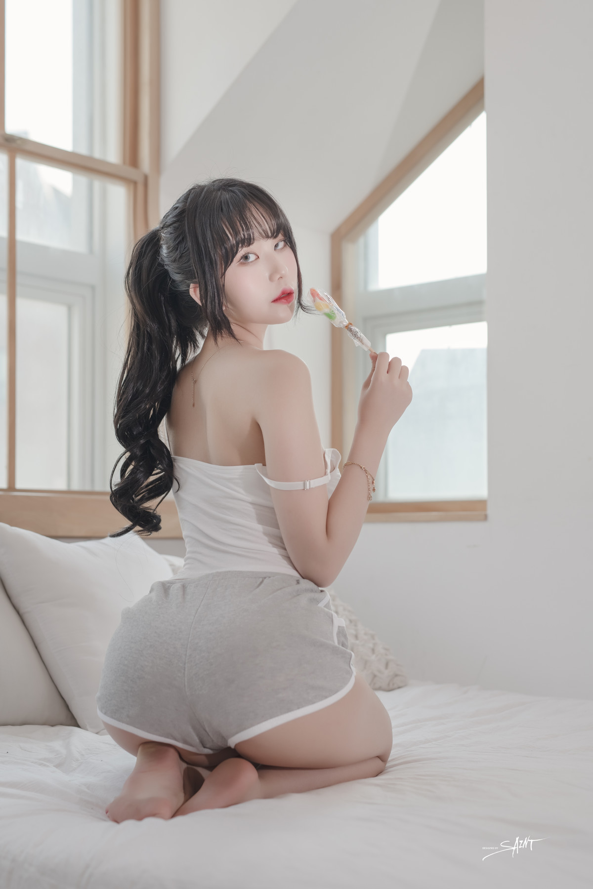 Yuna 유나, [SAINT Photolife] Love On Top Set.02 5