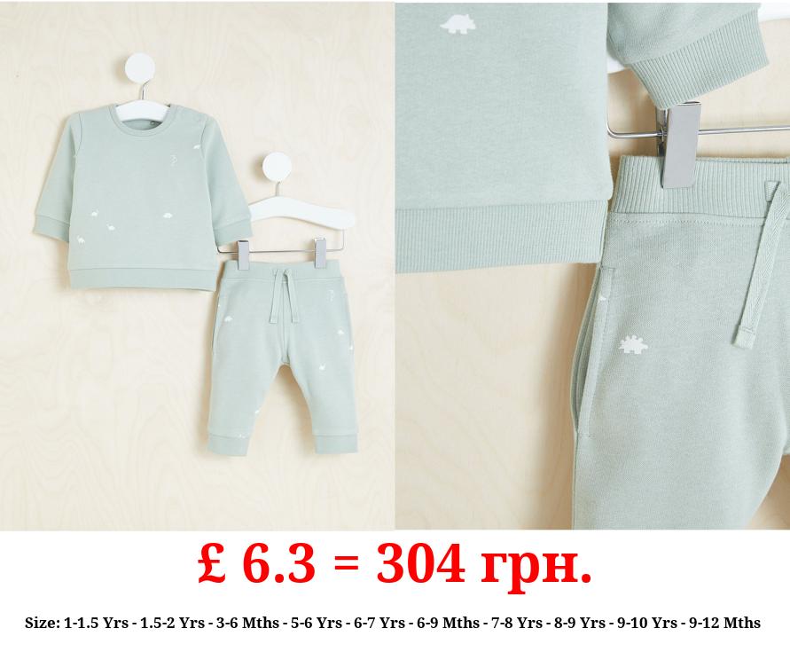 Billie Faiers Sage Green Dinosaur Sweatshirt and Joggers Outfit