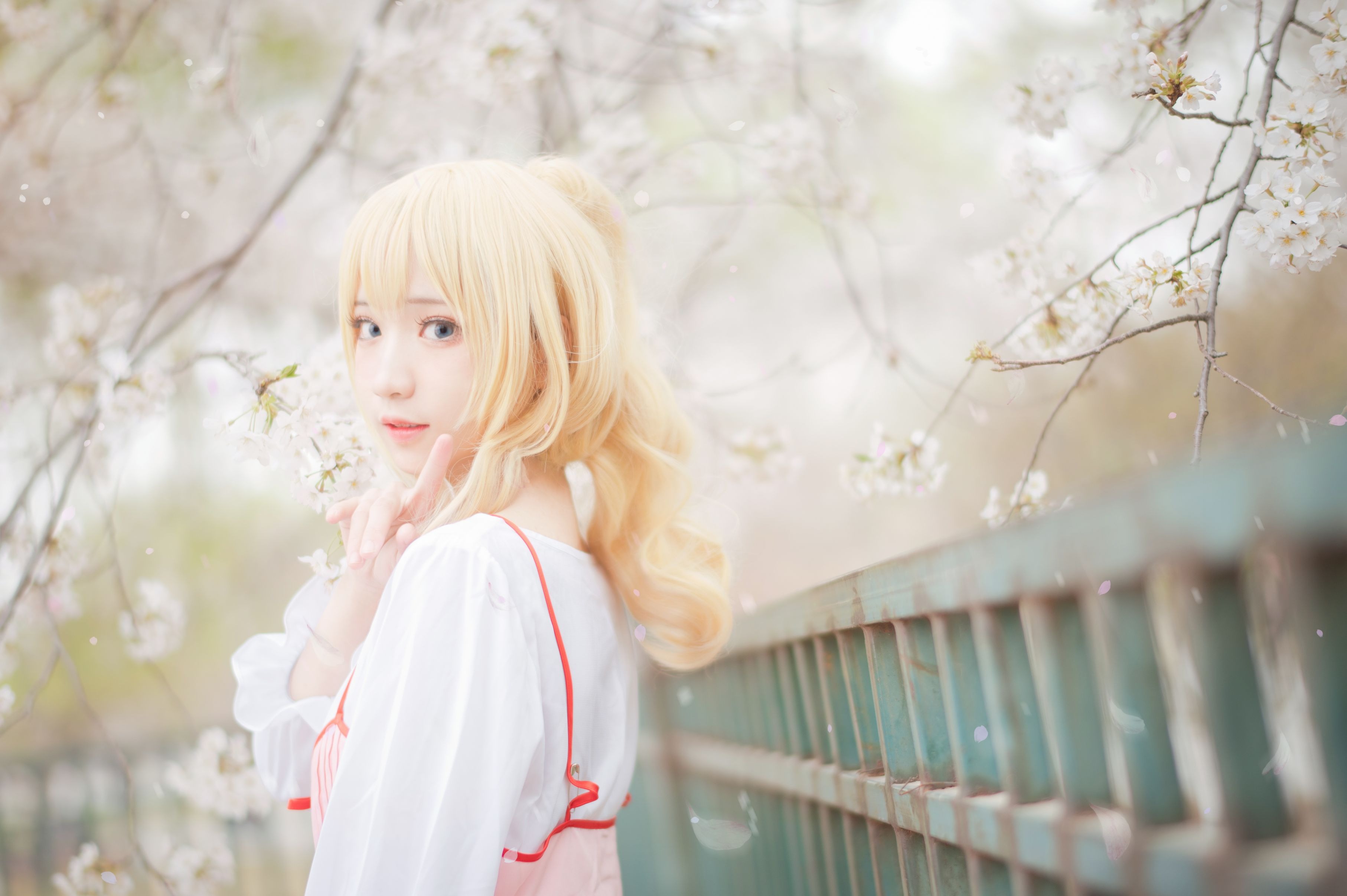 花柒Hana 宫园熏粉裙 [9P-87MB] 9