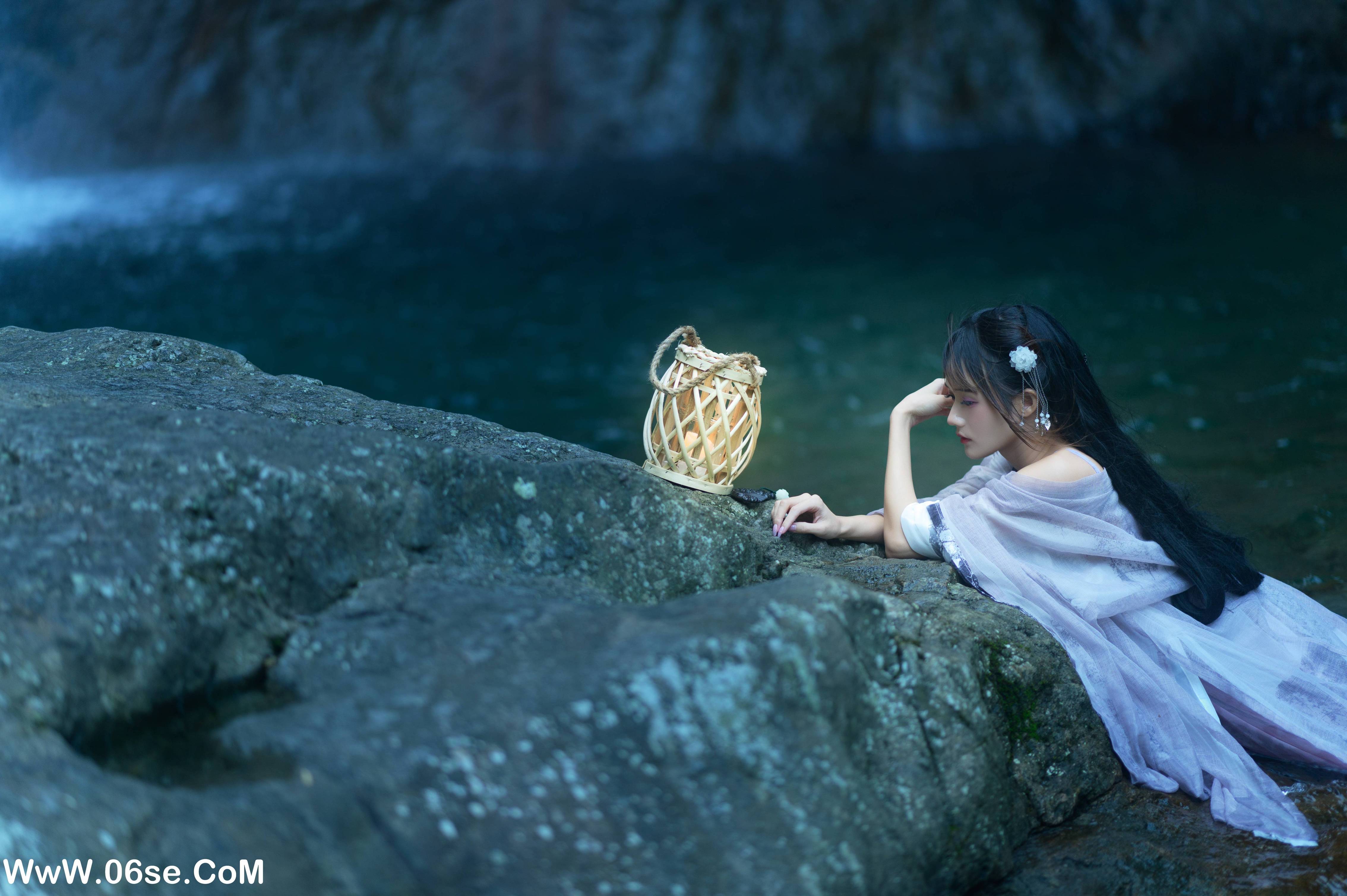 图片[24]-[YITUYU艺图语]2022.07.12 寻蝶梦 兔子Zzz不吃胡萝卜[35+1P／399MB]-六色网