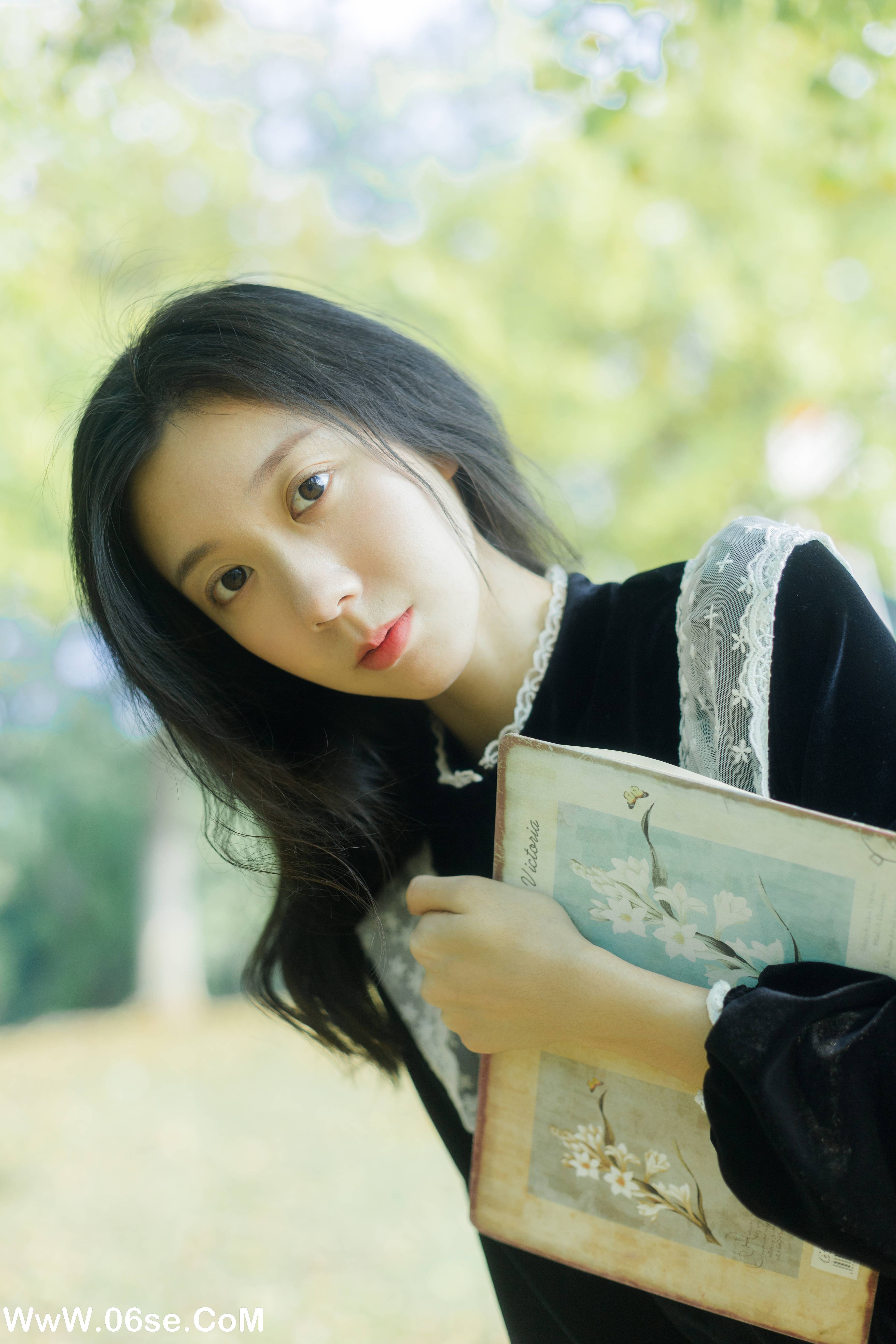 图片[38]-[YITUYU艺图语]2022.11.24 将在初秋寄出 饲猫少女-[38+1P／394MB]-六色网