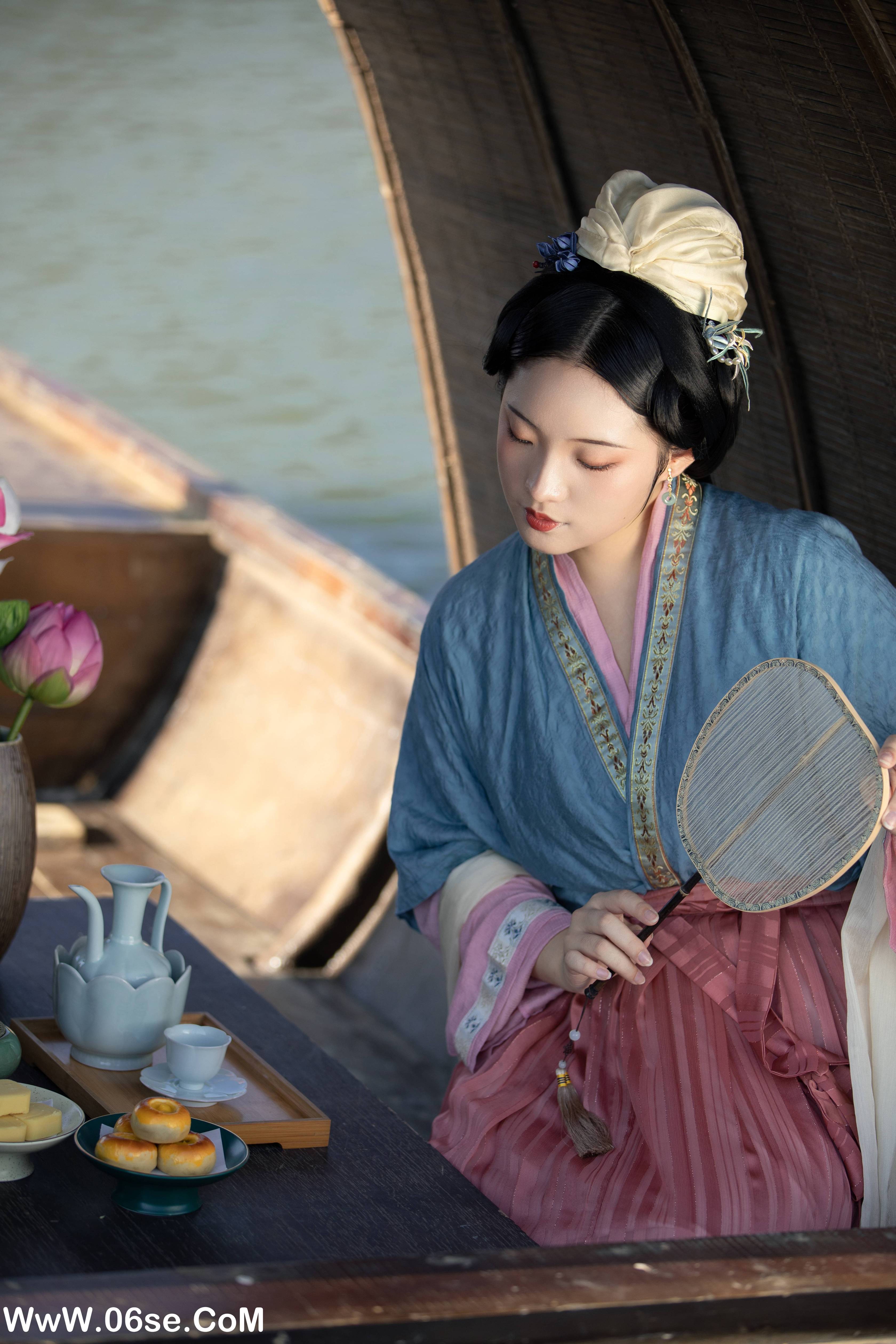 图片[6]-[YITUYU艺图语]2022.11.09 游湖 保卫萝卜的阿叽[35+1P／520MB]-六色网
