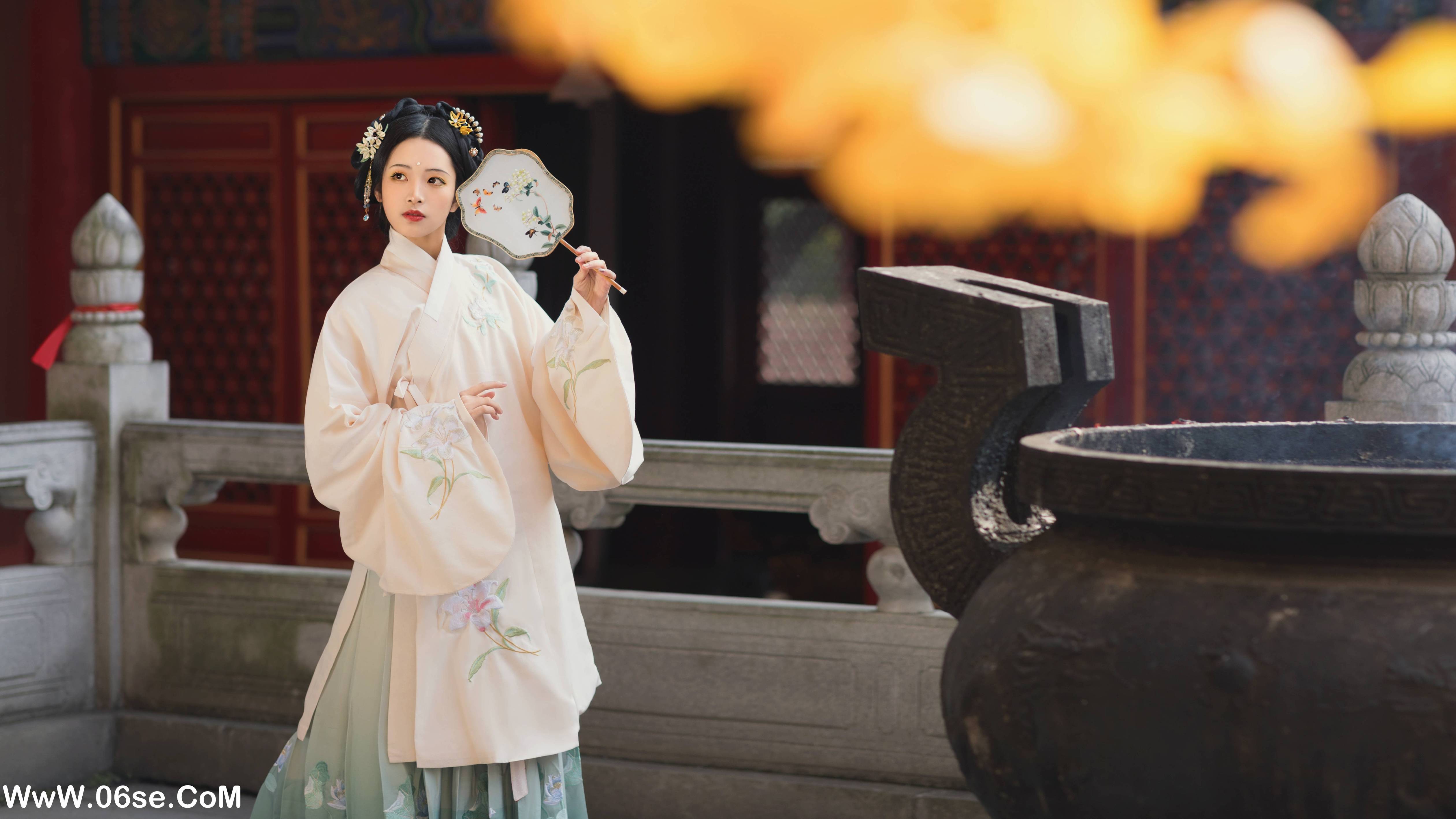 图片[5]-[YITUYU艺图语]2022.12.28 始觉秋风还 是蝶绪咩[19+1P／173MB]-六色网