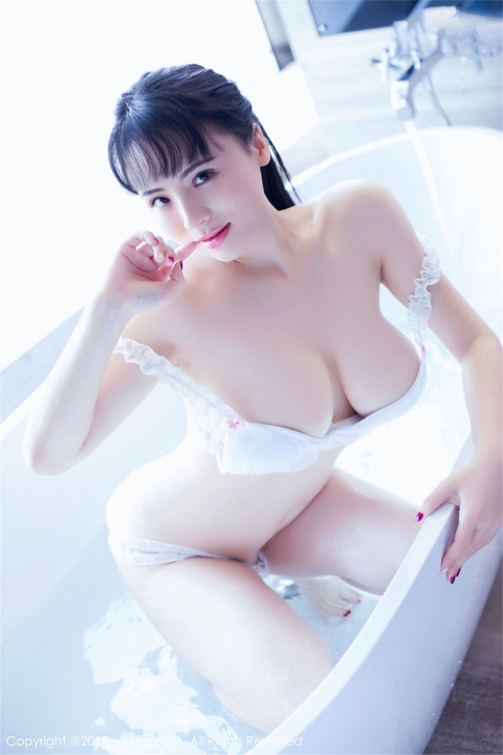 [Image: bad9b2bae3dcad02bae1f.jpg]
