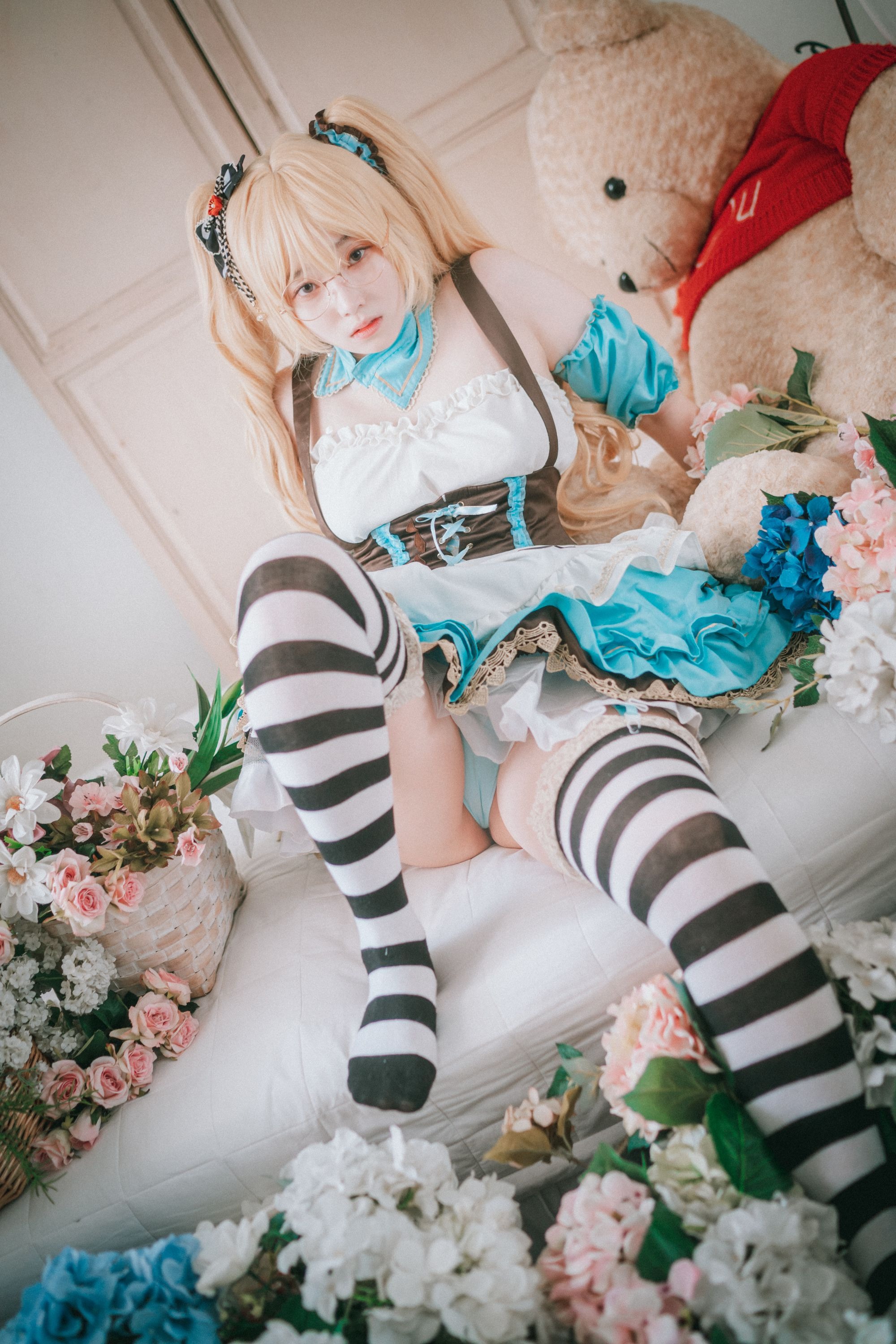 Bambi밤비-Alice in Glasses [48P] 24