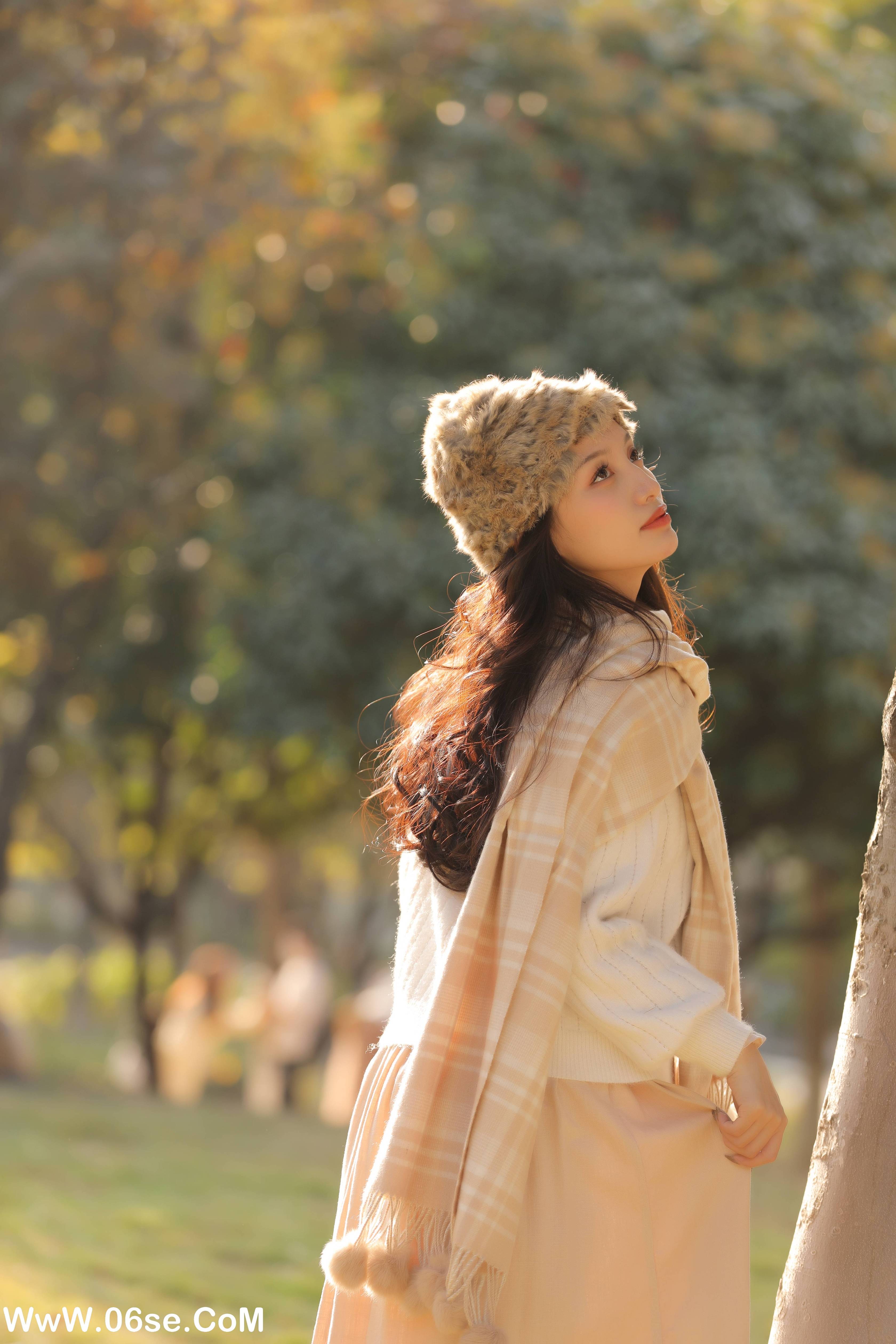 图片[27]-[YITUYU艺图语]2022.12.14 忽然立秋 柠萌婧啊[32+1P／402MB]-六色网