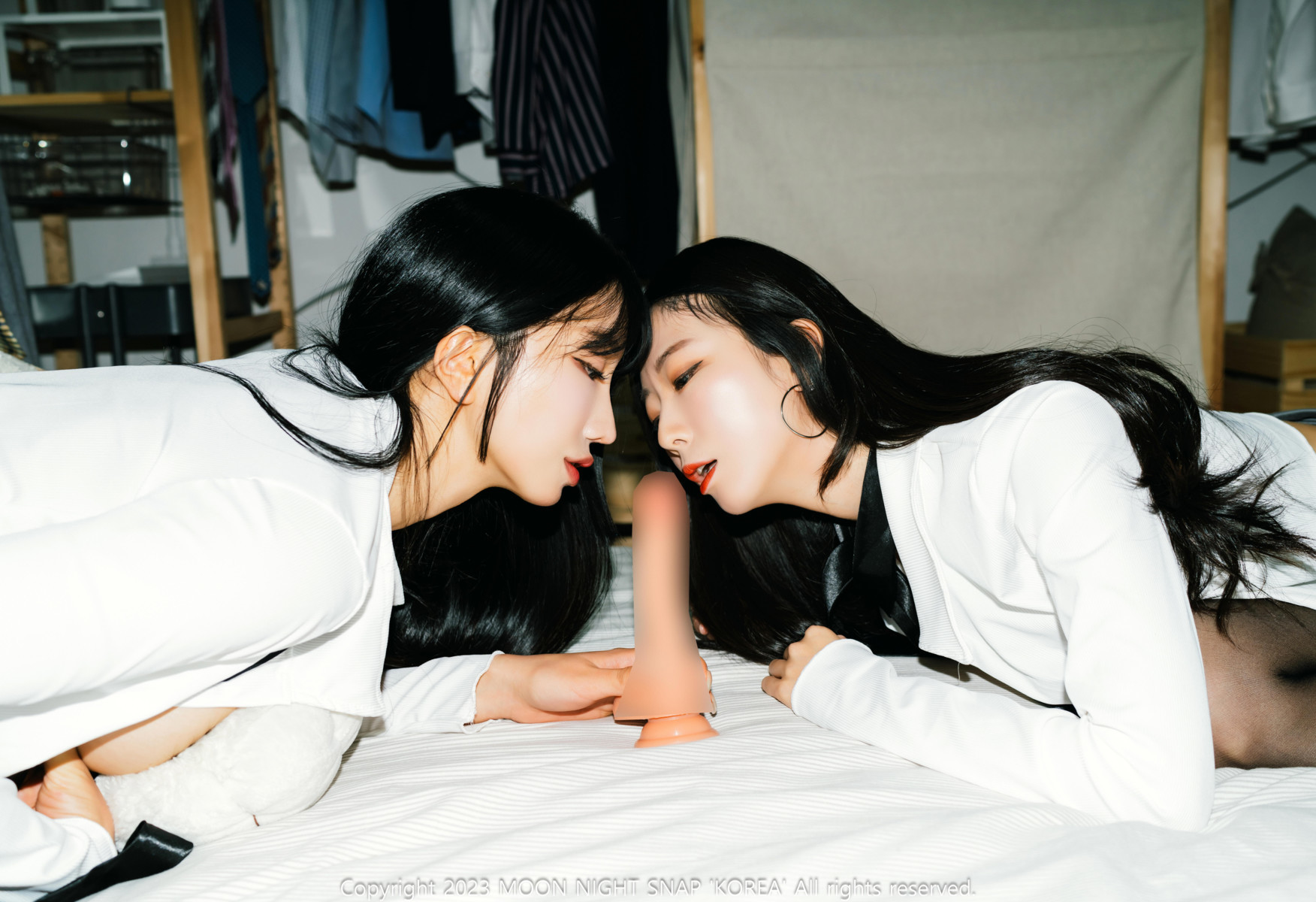 Mona 모나, Jucy 쥬시, Moon Night Snap “Stick” Set.02 29